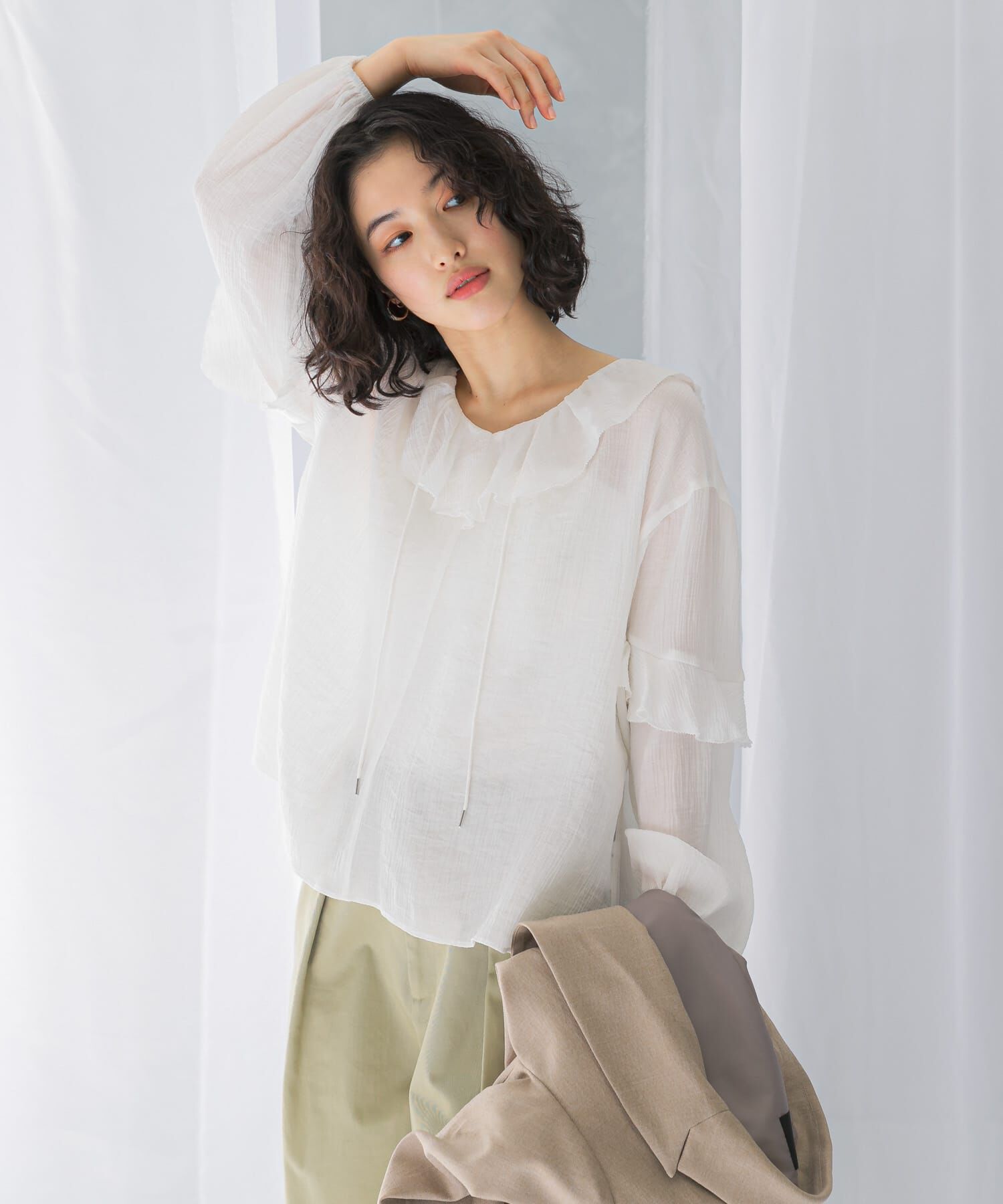 URBAN RESEARCH ROSSO「『WEB/一部店舗限定カラー』楊柳フリルブラウス」|シャツ・ブラウス|