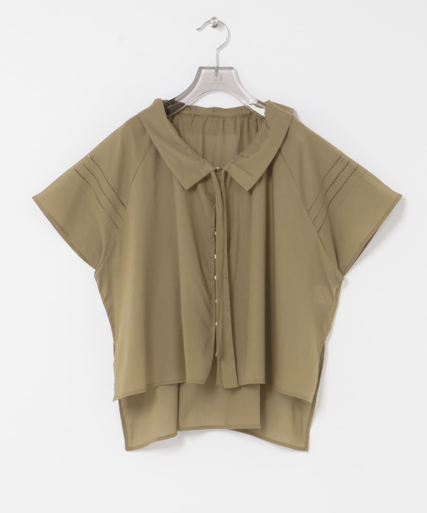 URBAN RESEARCH「ハーフスリーブフリルカラーブラウス」|シャツ・ブラウス|