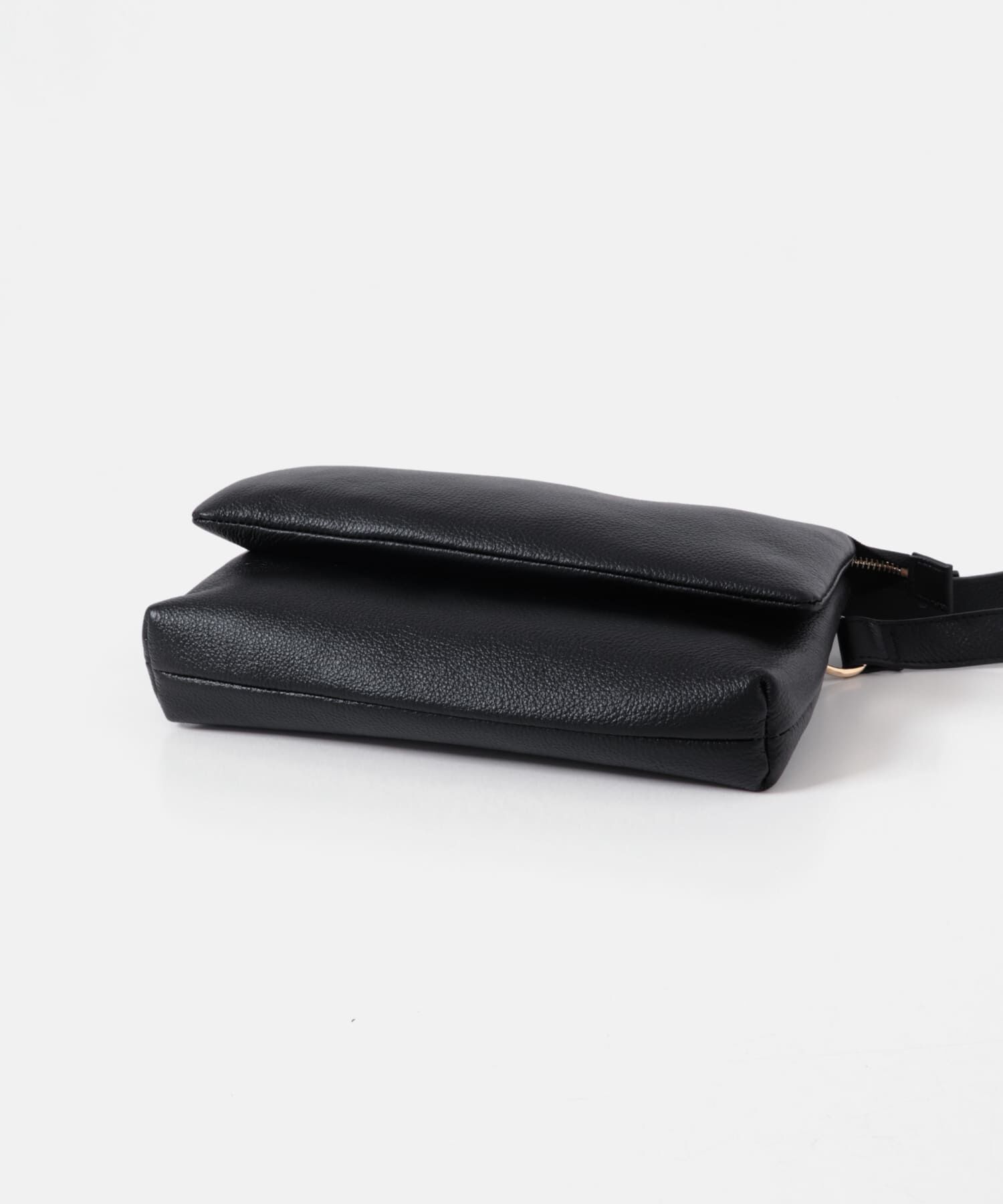 RODE SKO「レザーボディバッグ」|ショルダー・メッセンジャー|