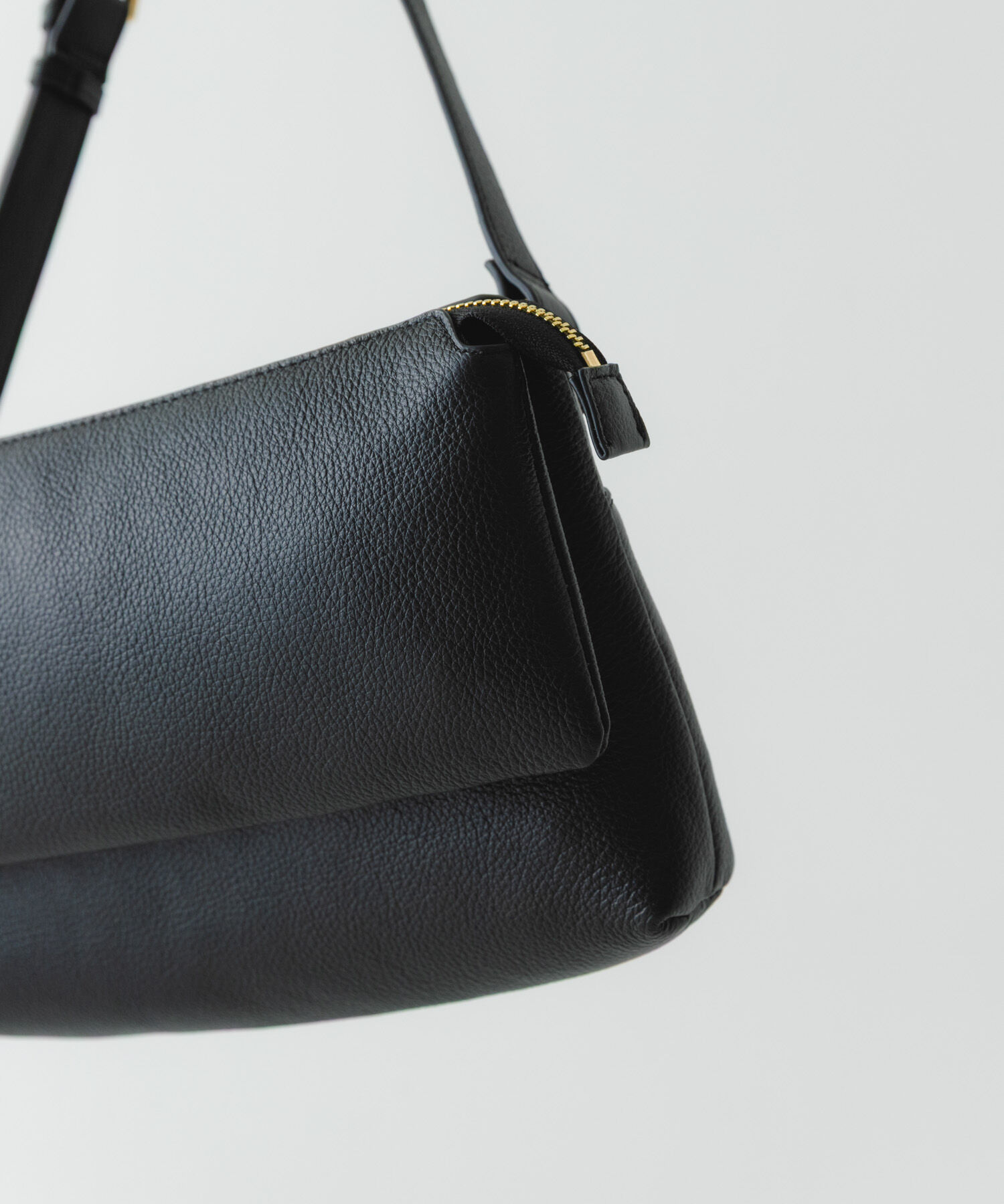 RODE SKO「レザーボディバッグ」|ショルダー・メッセンジャー|