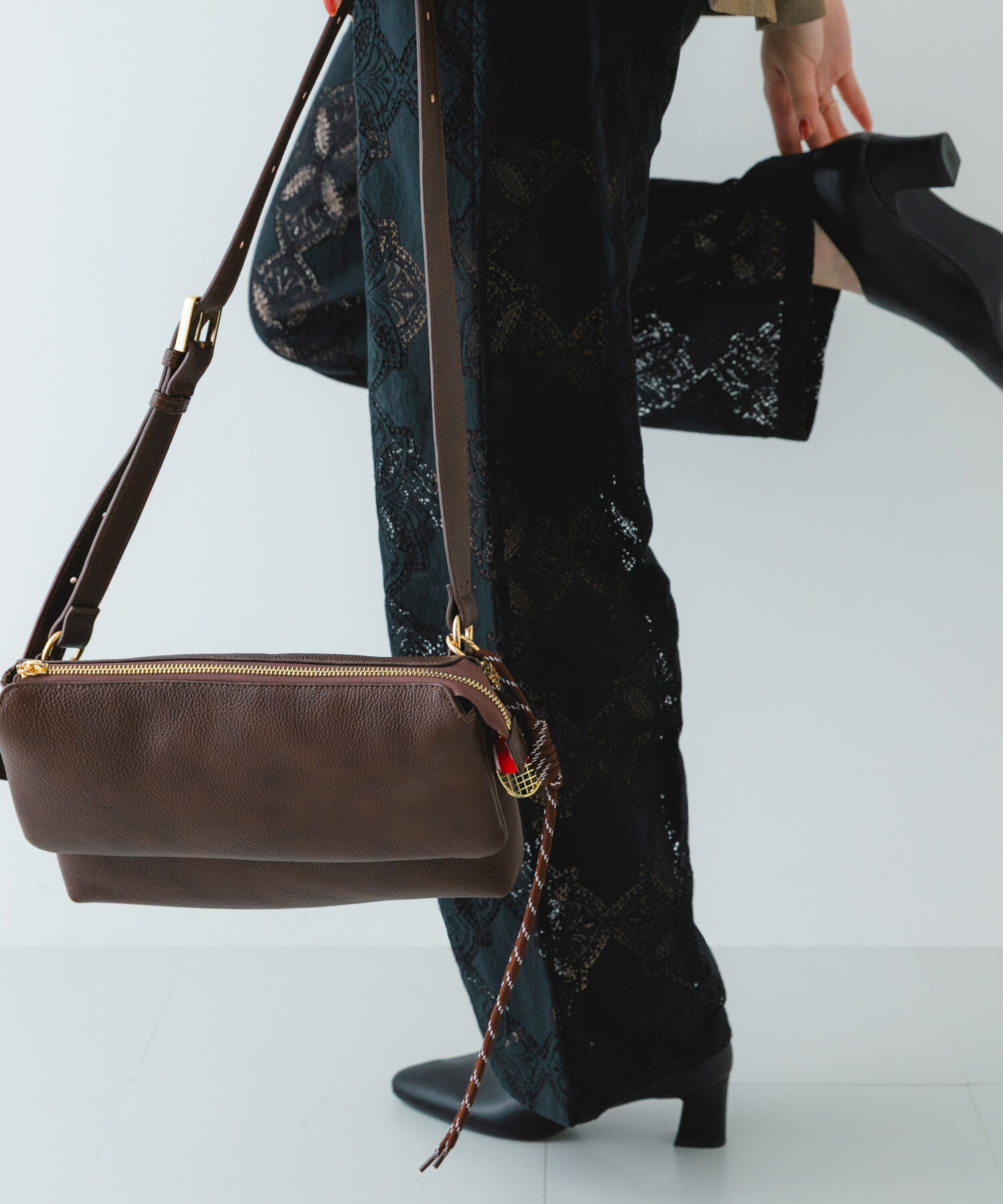 RODE SKO「レザーボディバッグ」|ショルダー・メッセンジャー|