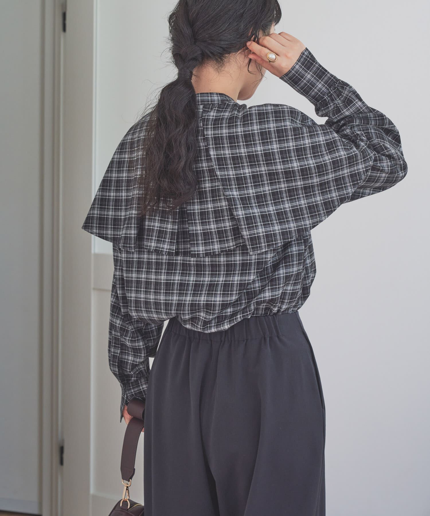 URBAN RESEARCH DOORS「チェックケープフリルブラウス」|シャツ・ブラウス|