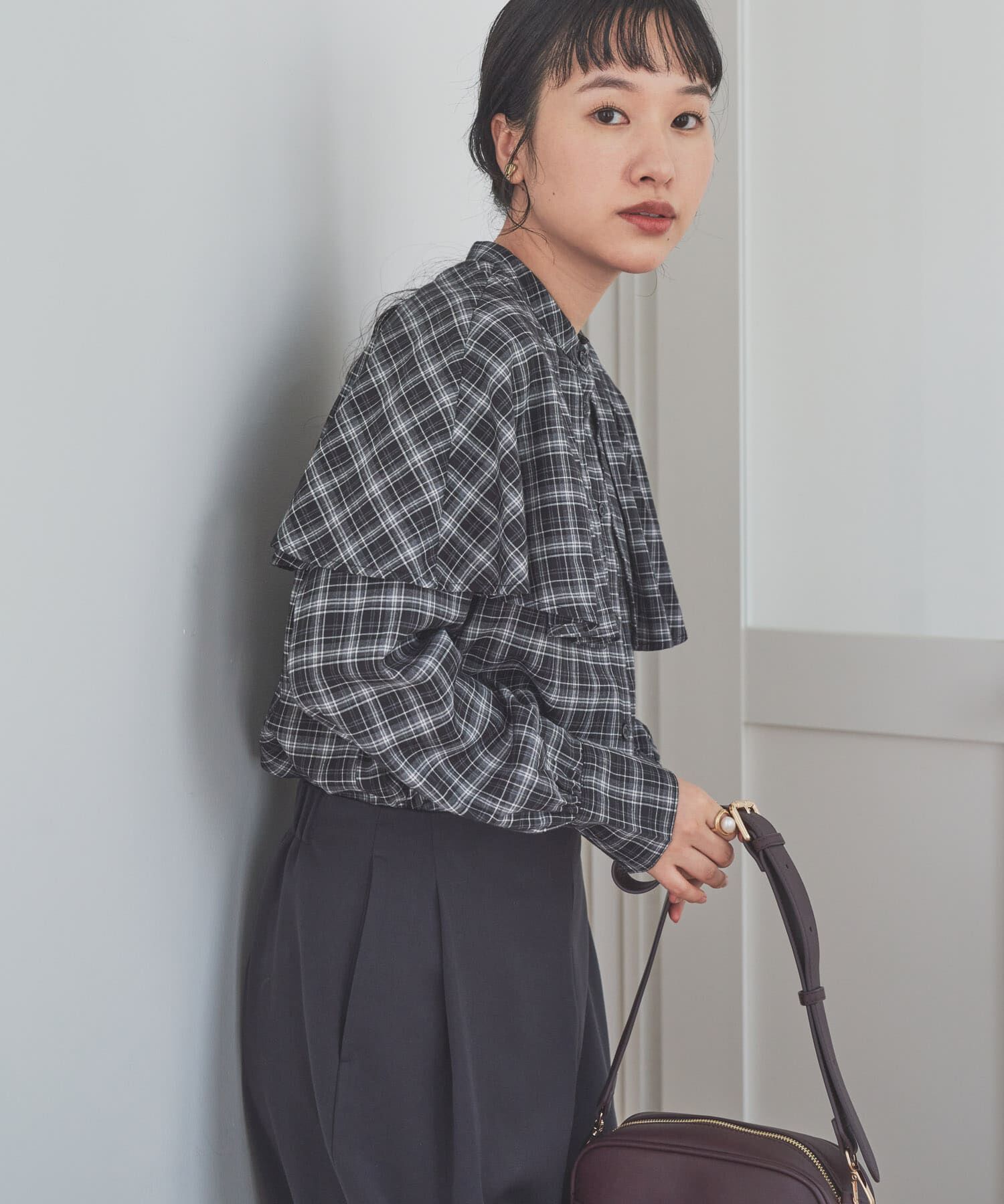 URBAN RESEARCH DOORS「チェックケープフリルブラウス」|シャツ・ブラウス|