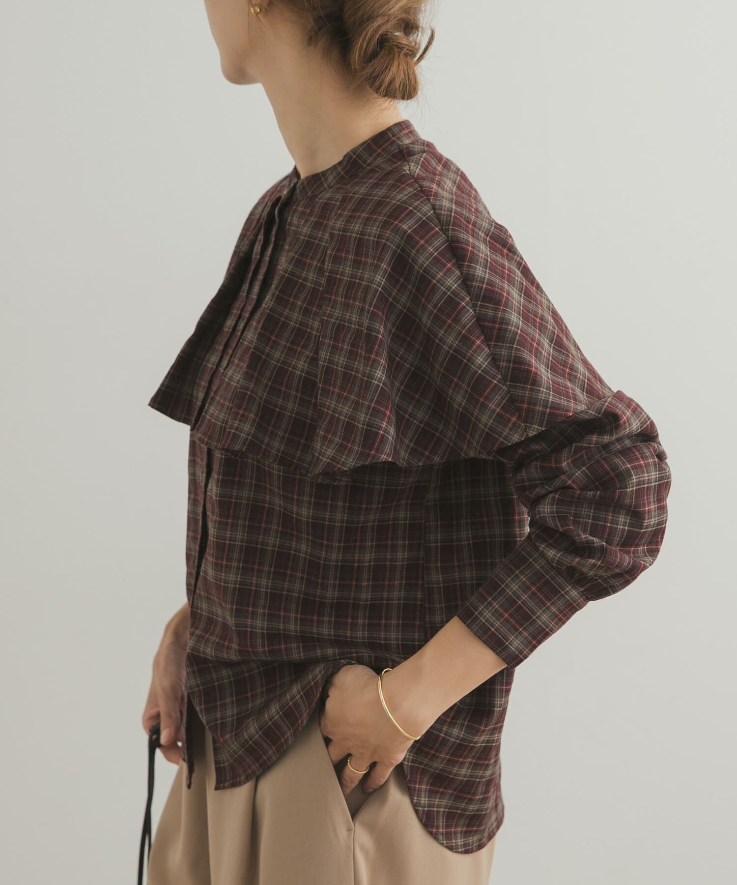 URBAN RESEARCH DOORS「チェックケープフリルブラウス」|シャツ・ブラウス|