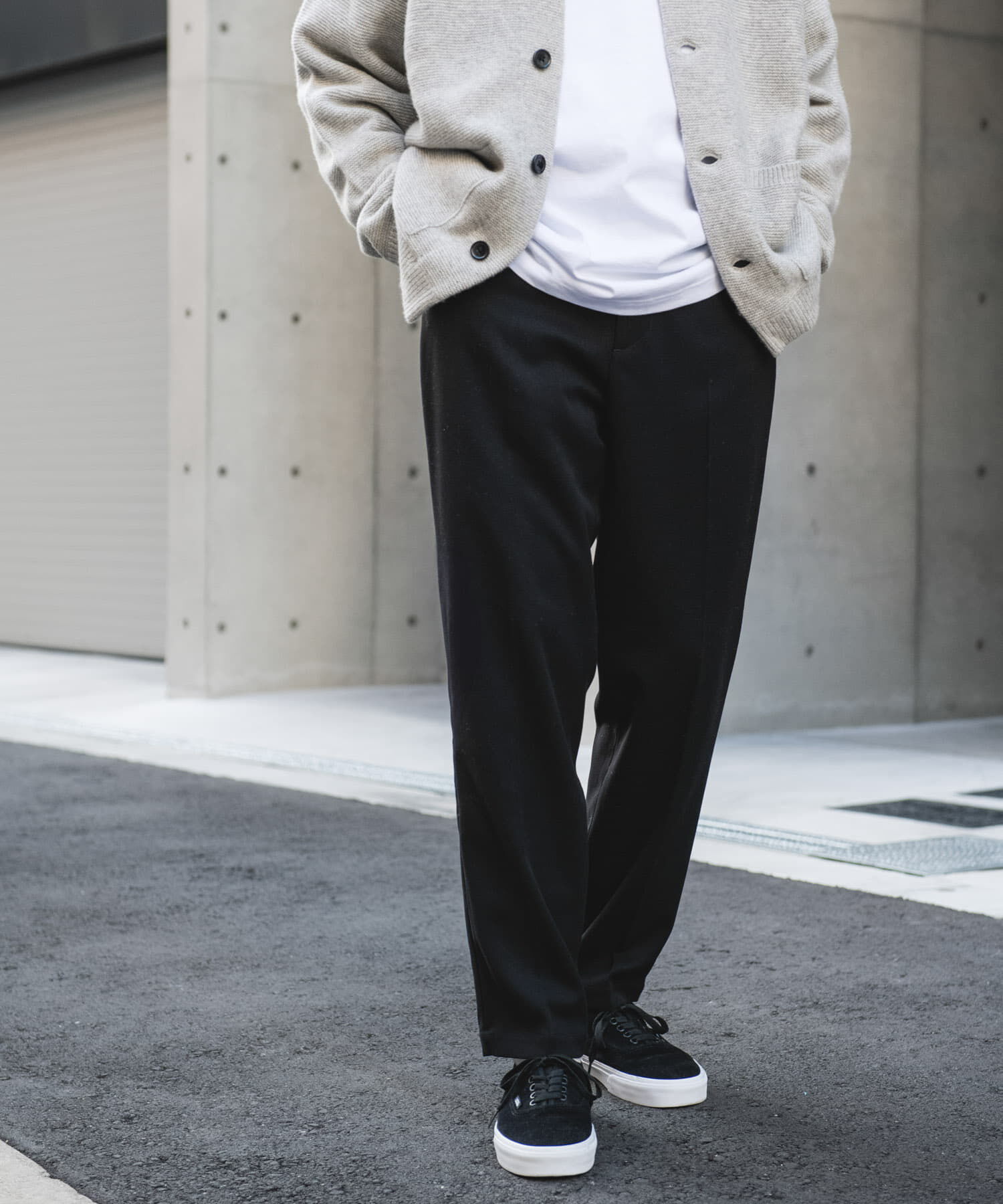 URBAN RESEARCH DOORS「ウールライクテーパードトラウザー」|その他|ブラック