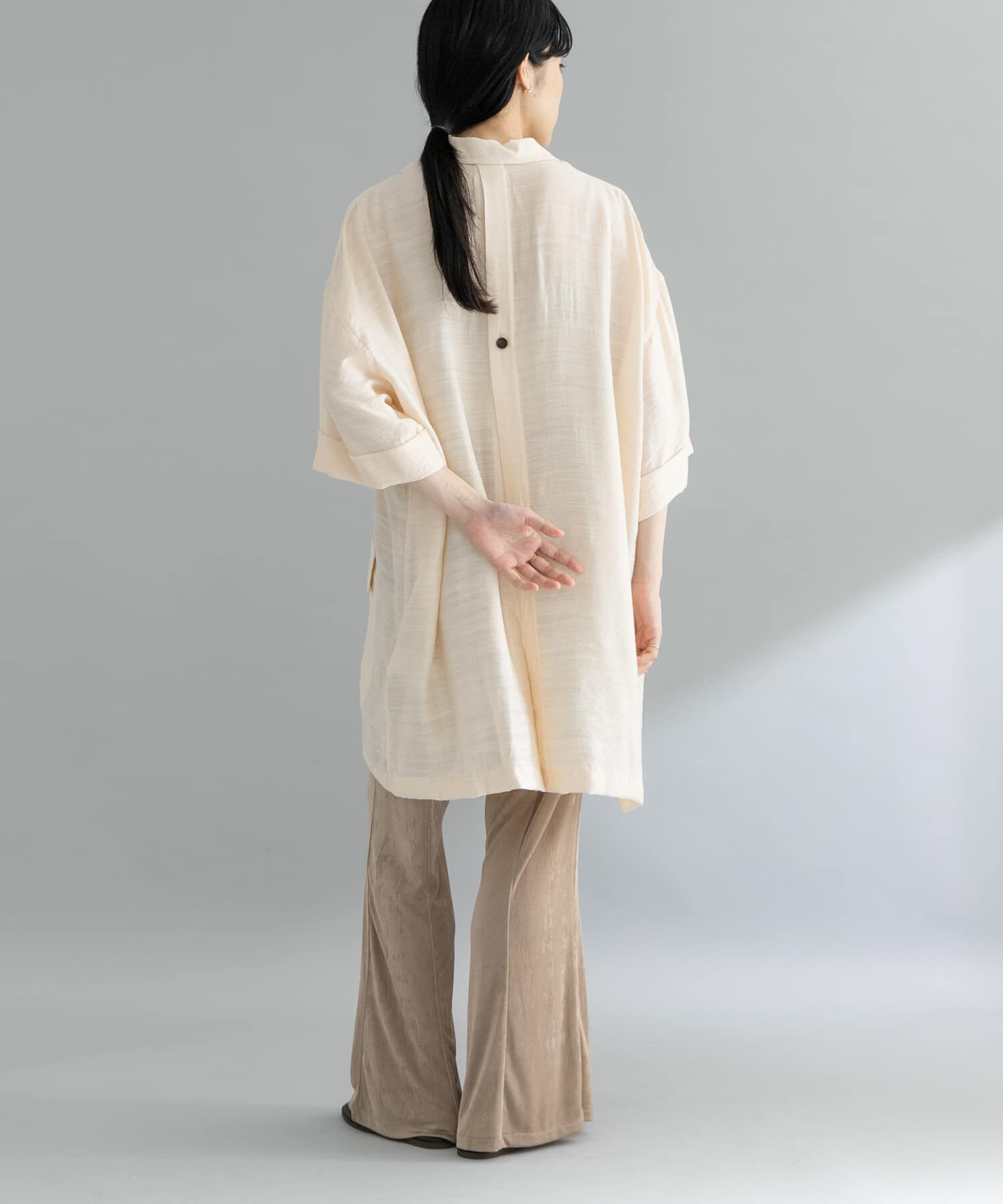  「『WEB限定』バックオープンBIGシャツ」|シャツ・ブラウス|