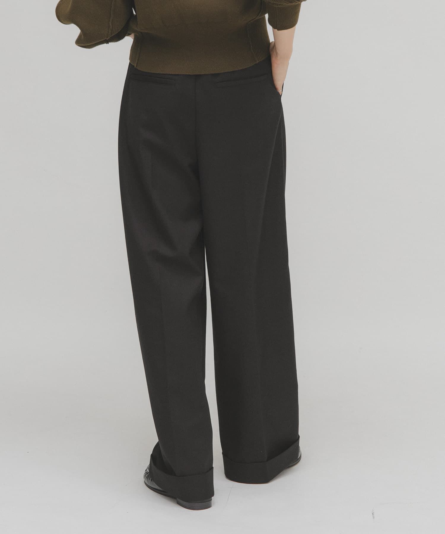  「センタープレスストレートパンツ」|その他|