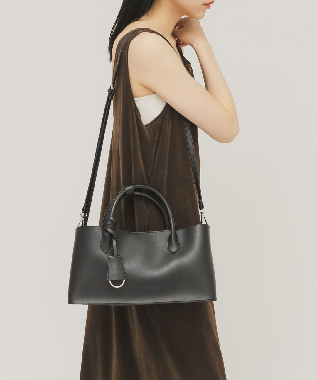 「チャーム付きワイドボックスBAG」|ハンドバッグ|