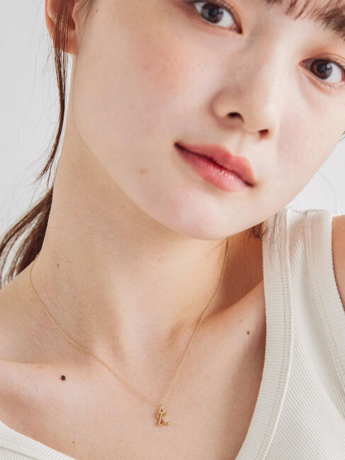  「イニシャルショートネックレス」|ネックレス|K