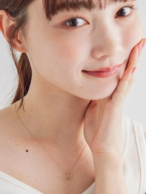  「イニシャルショートネックレス」|ネックレス|M