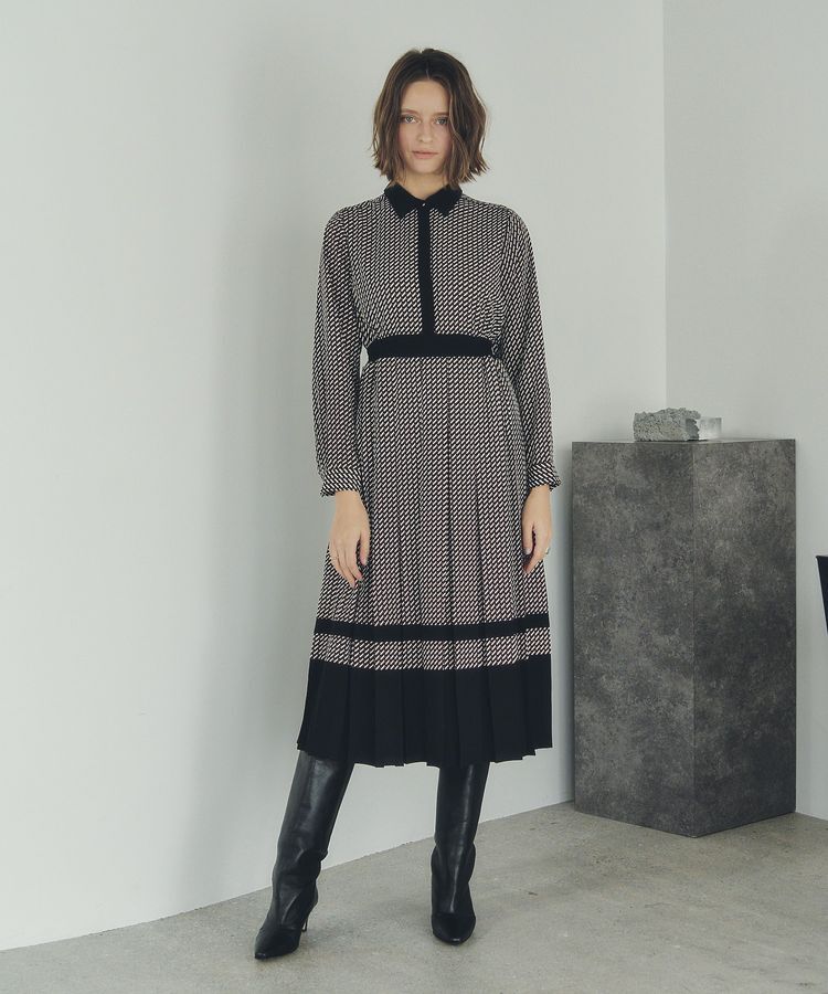 YECCA VECCA「ジオメ柄プリーツワンピース」|ワンピース|