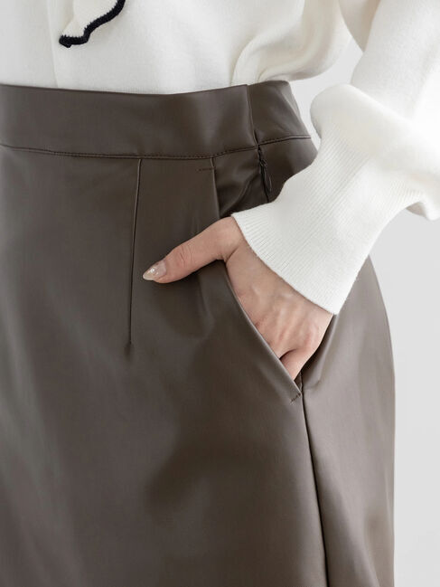 Te chichi「エコレザーロングナロースカート」|スカート|