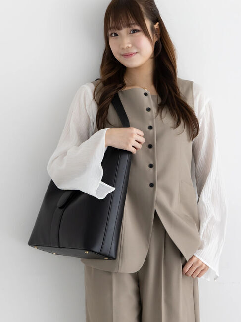 Te chichi「スクエアネックジレ」|ダウンベスト・ベスト|