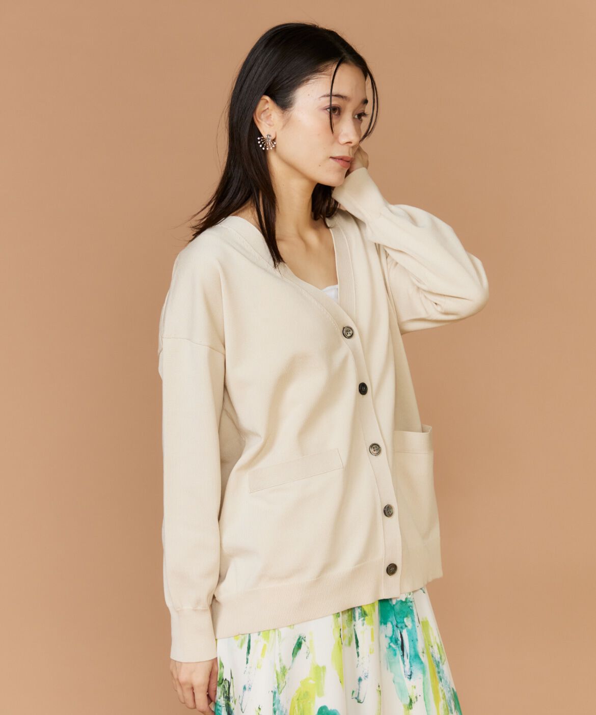 INED「《大きいサイズ》Vネックカーディガン」|カーディガン|