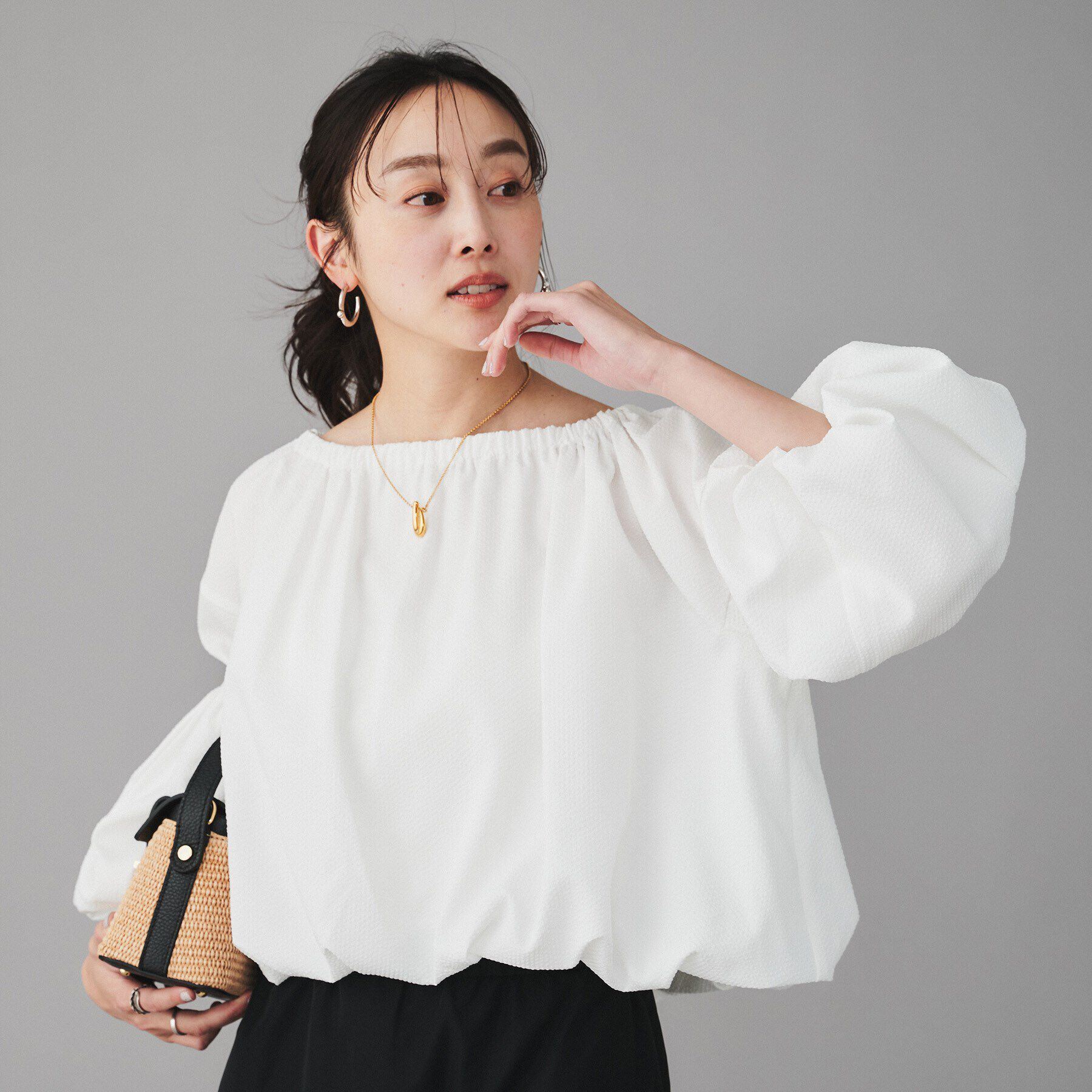 UNTITLED「【MARILYN MOON】別注 前後2way バルーンスリーブブラウス」|シャツ・ブラウス|ホワイト(001)