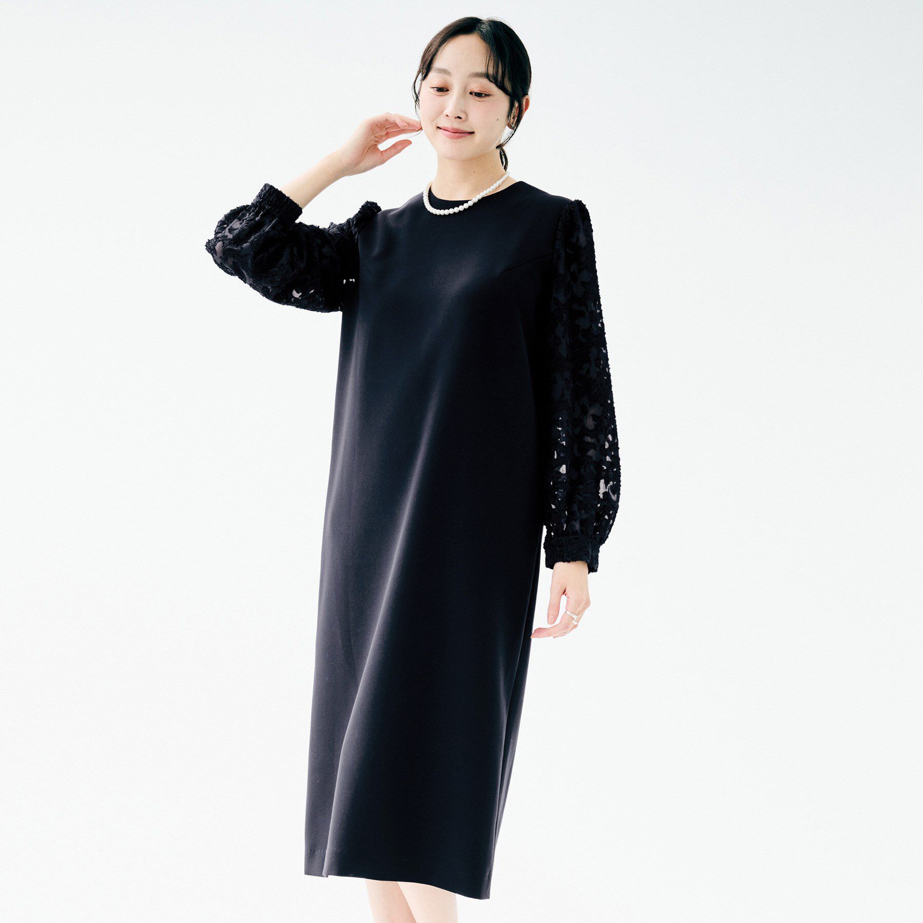 UNTITLED「【セレモニー/お呼ばれドレス/洗える】カットジャカードスリーブ ワンピース」|ワンピース|