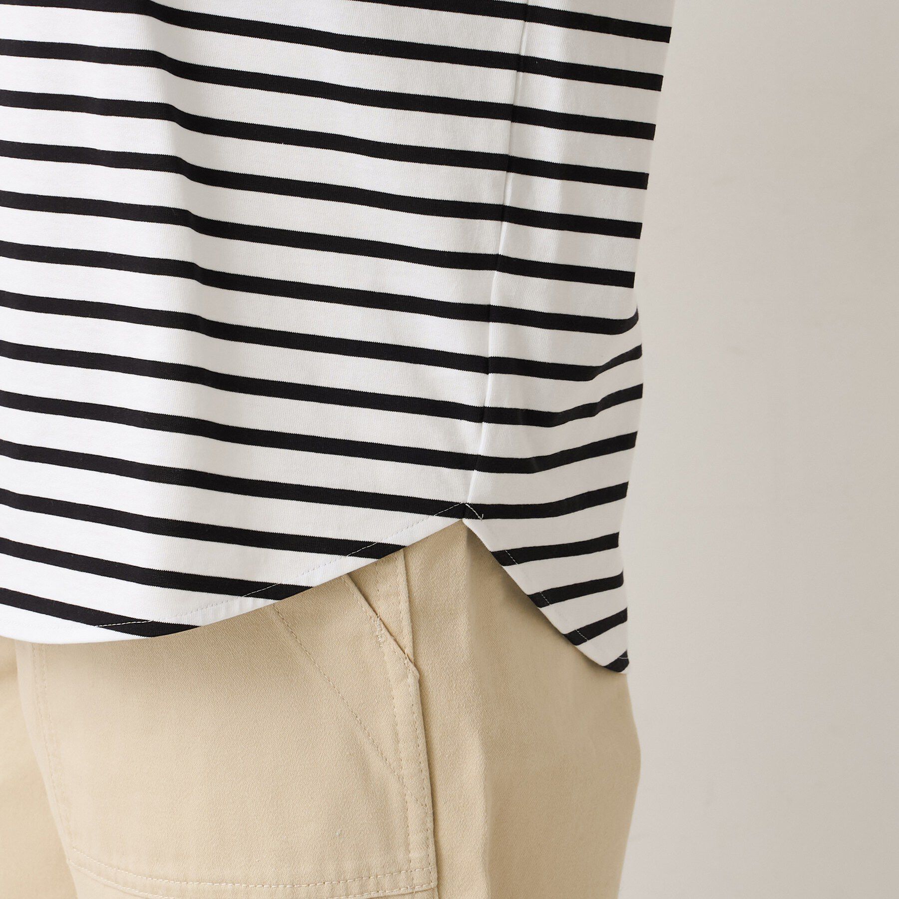 UNTITLED「【洗える/レイヤードTシャツ】ラウンドテールジャージプルオーバー」|Tシャツ・カットソー|