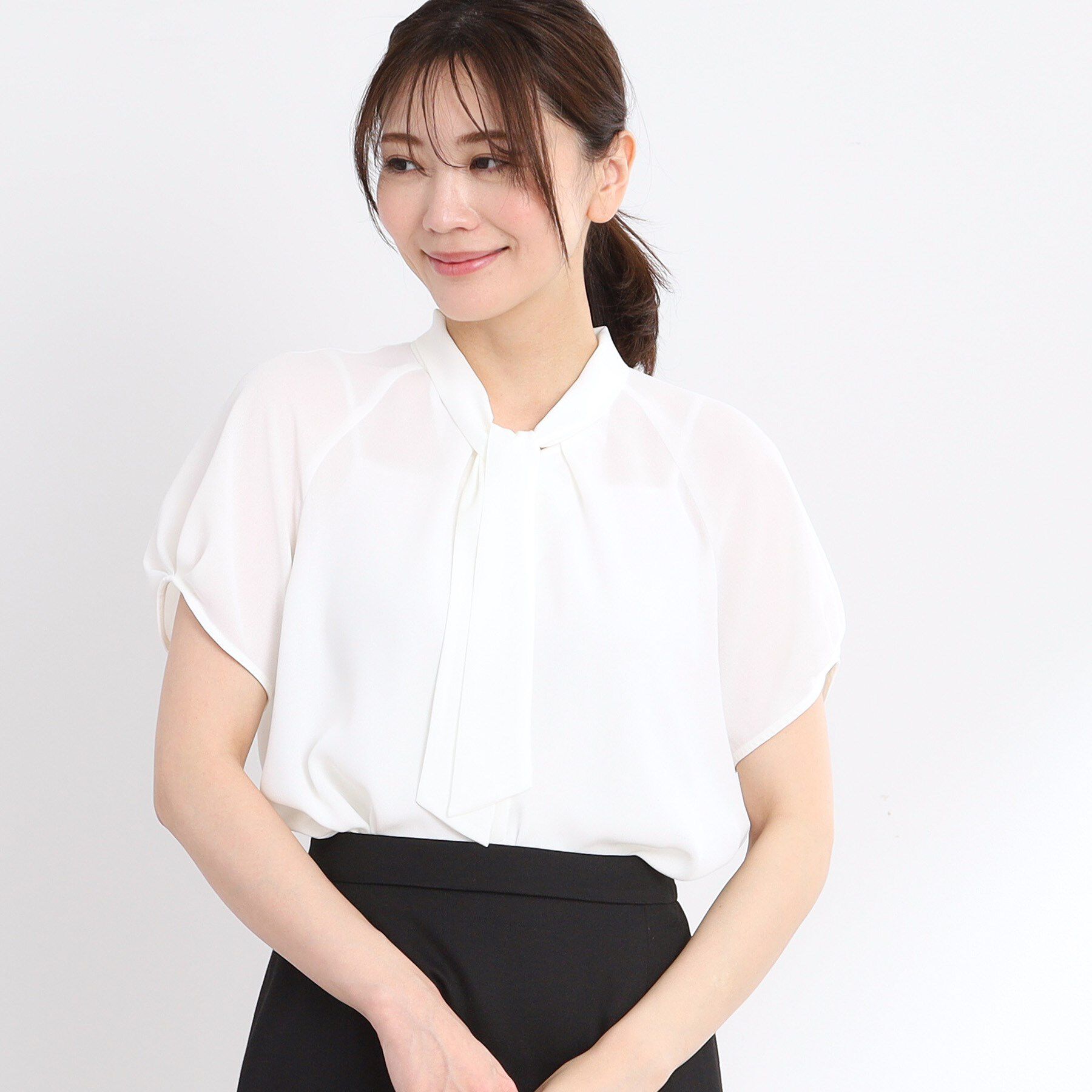 Reflect「【夏SALE／接触冷感／マシンウォッシュ可／吸水速乾／セットアップ可】ボウタイブラウス」|シャツ・ブラウス|