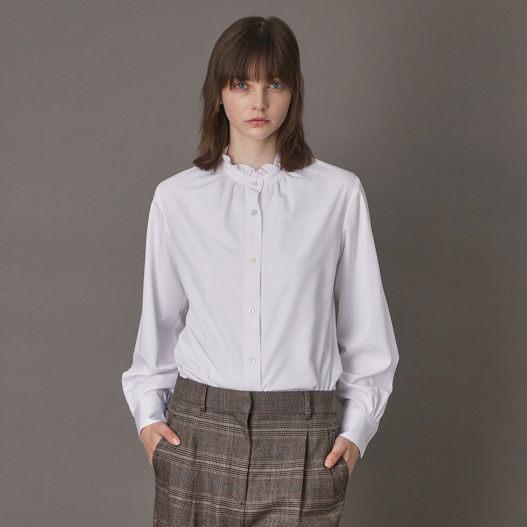 DRESSTERIOR「【CLASSY.12月号掲載】スタンドフリルネックブラウス」|シャツ・ブラウス|