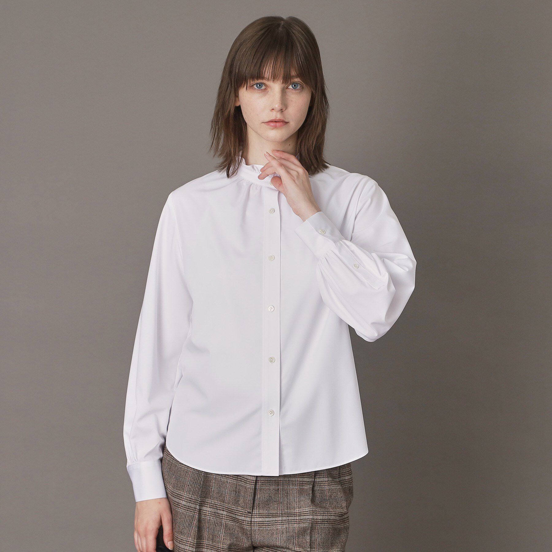 DRESSTERIOR「【CLASSY.12月号掲載】スタンドフリルネックブラウス」|シャツ・ブラウス|