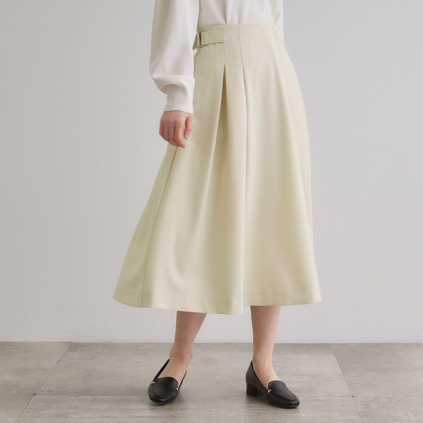 grove「サイドベルトタックフレアスカート」|スカート|