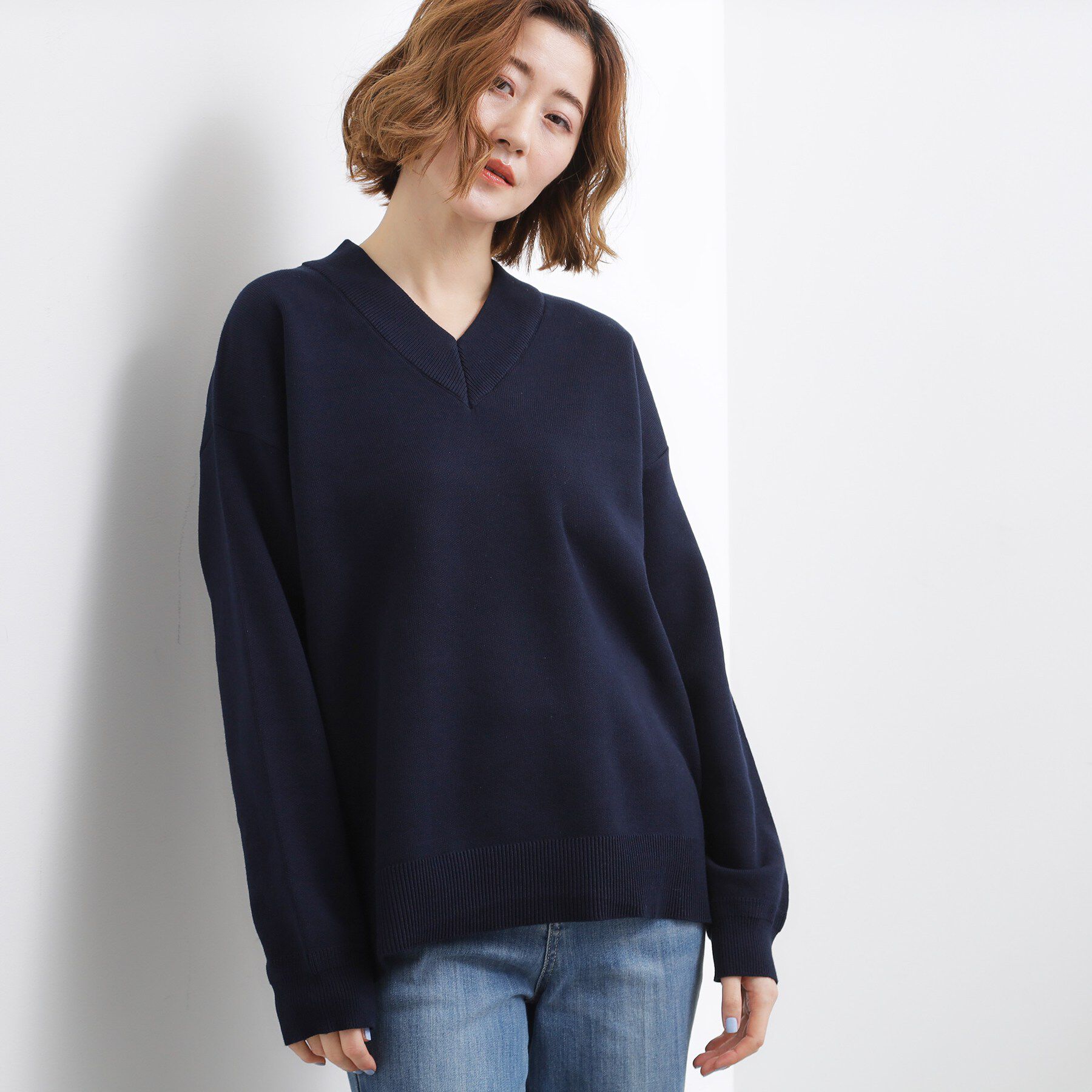 grove「ラフさときれいめを両立する、大人のスウェットライクVネックニット」|ニット・セーター|ネイビー(094)