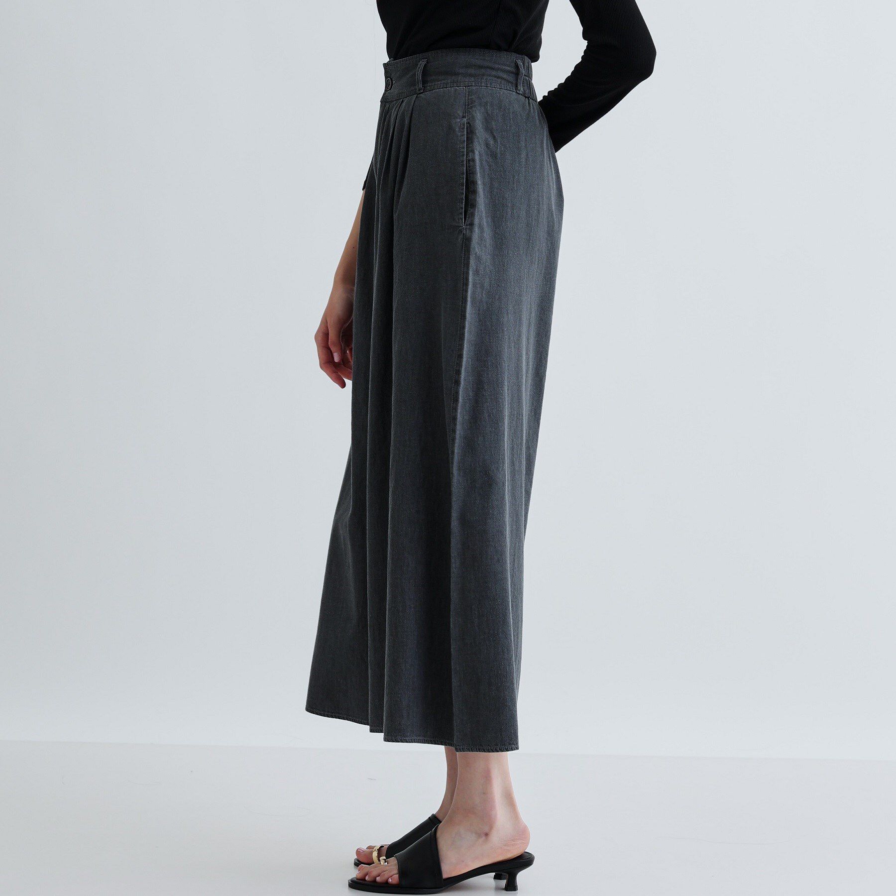 GALLEST「【セットアップ可能】ダンガリータックフレアパンツ」|その他|