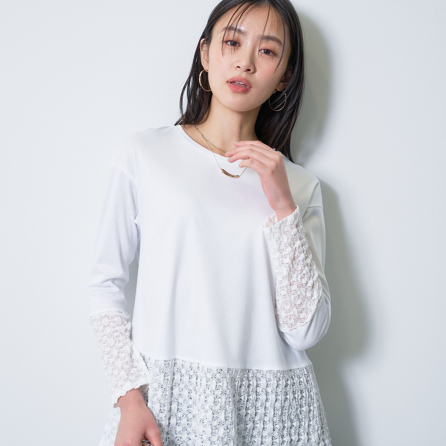 INDIVI「【洗える／レイヤードにおすすめ】シャーリングレース ロングTシャツ」|Tシャツ・カットソー|