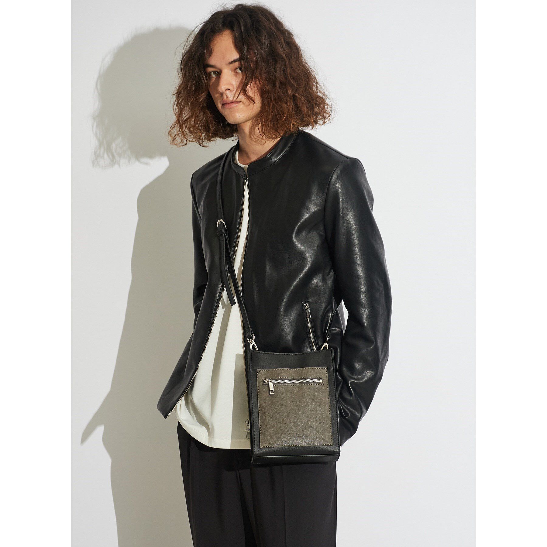 tk.TAKEO KIKUCHI「フロントポケットミニショルダーバッグ」|ショルダー・メッセンジャー|