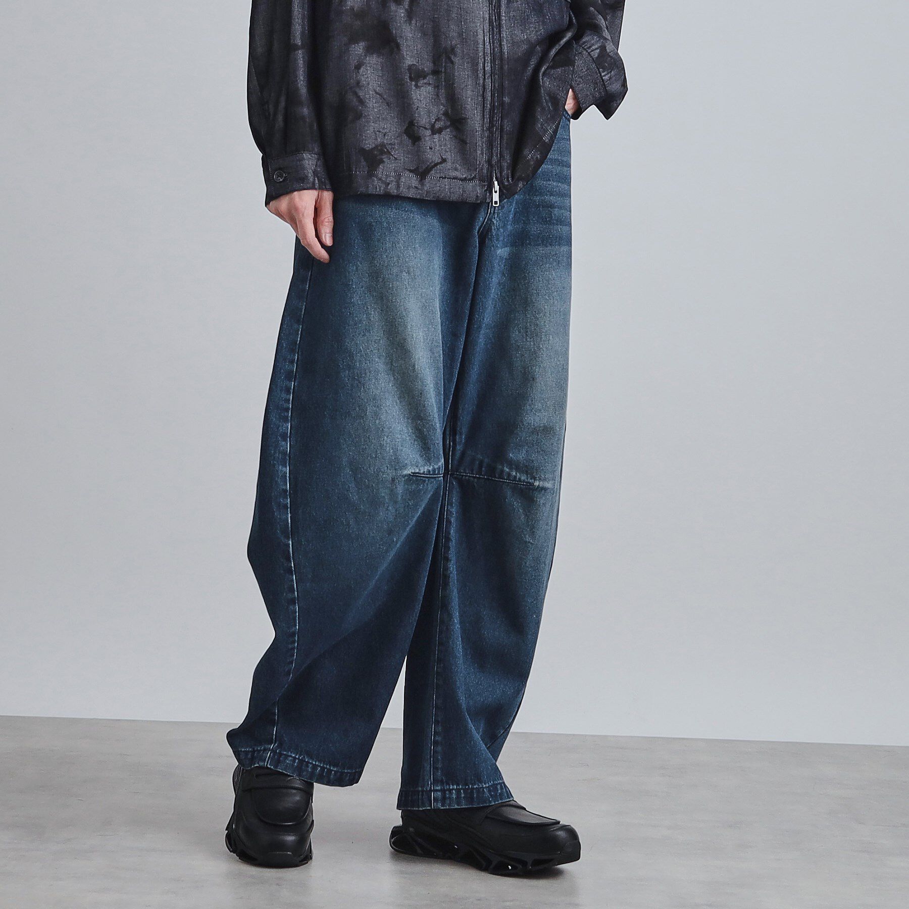 tk.TAKEO KIKUCHI「カーブステッチデニム」|デニム|ブルー(093)