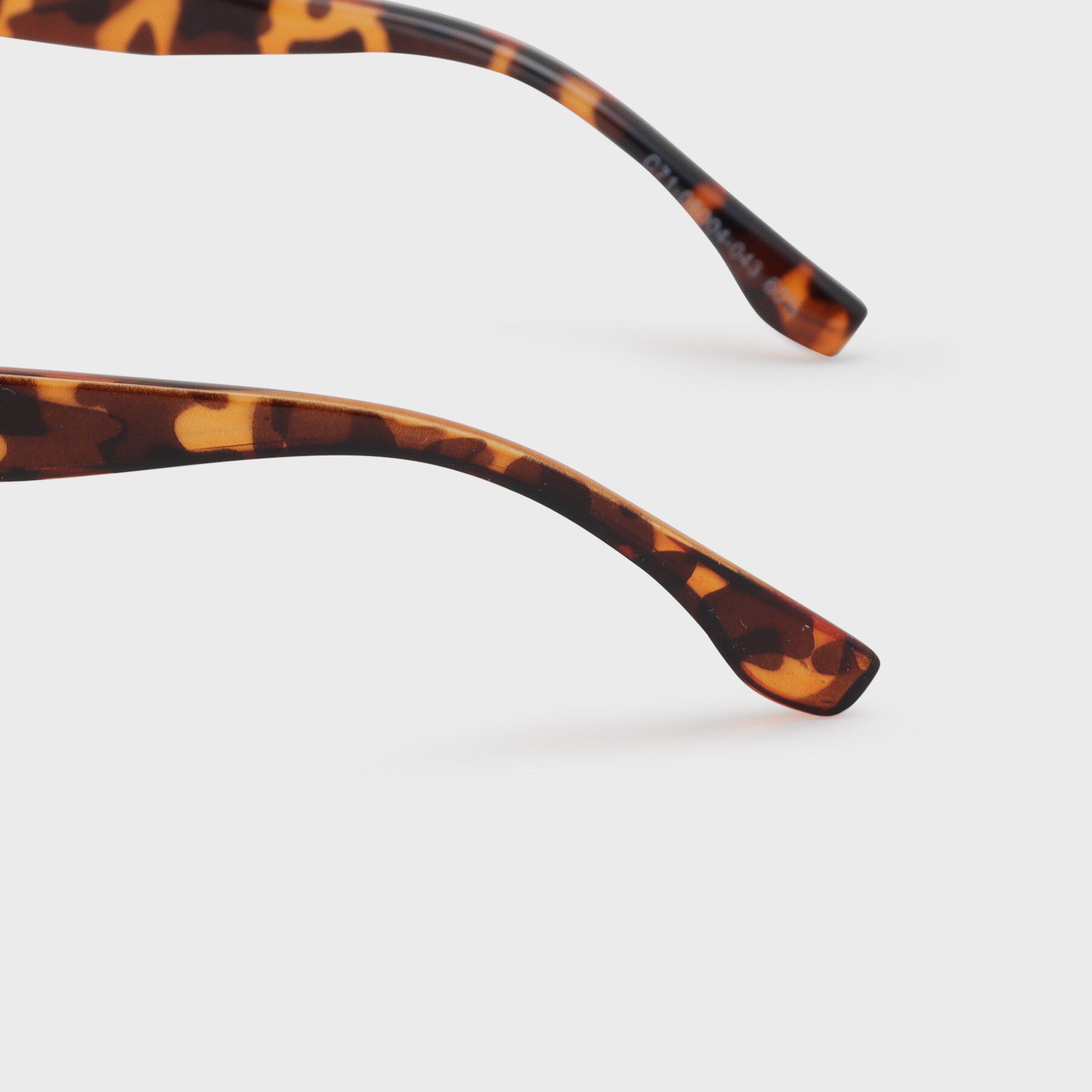 OPAQUE.CLIP「ワイドフレームデザインサングラス」|メガネ|