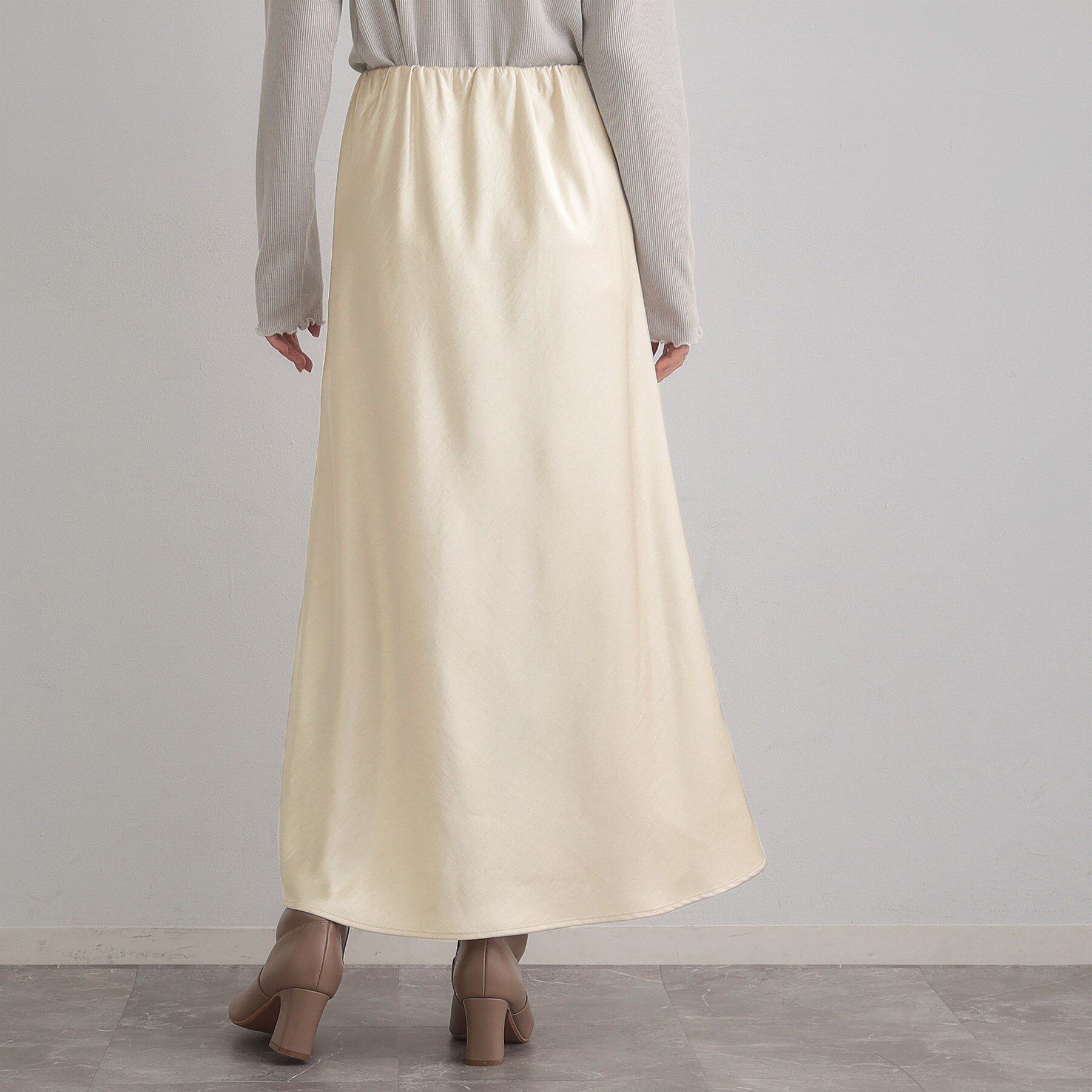Couture broach「シルキーヘビーサテンスカート」|スカート|