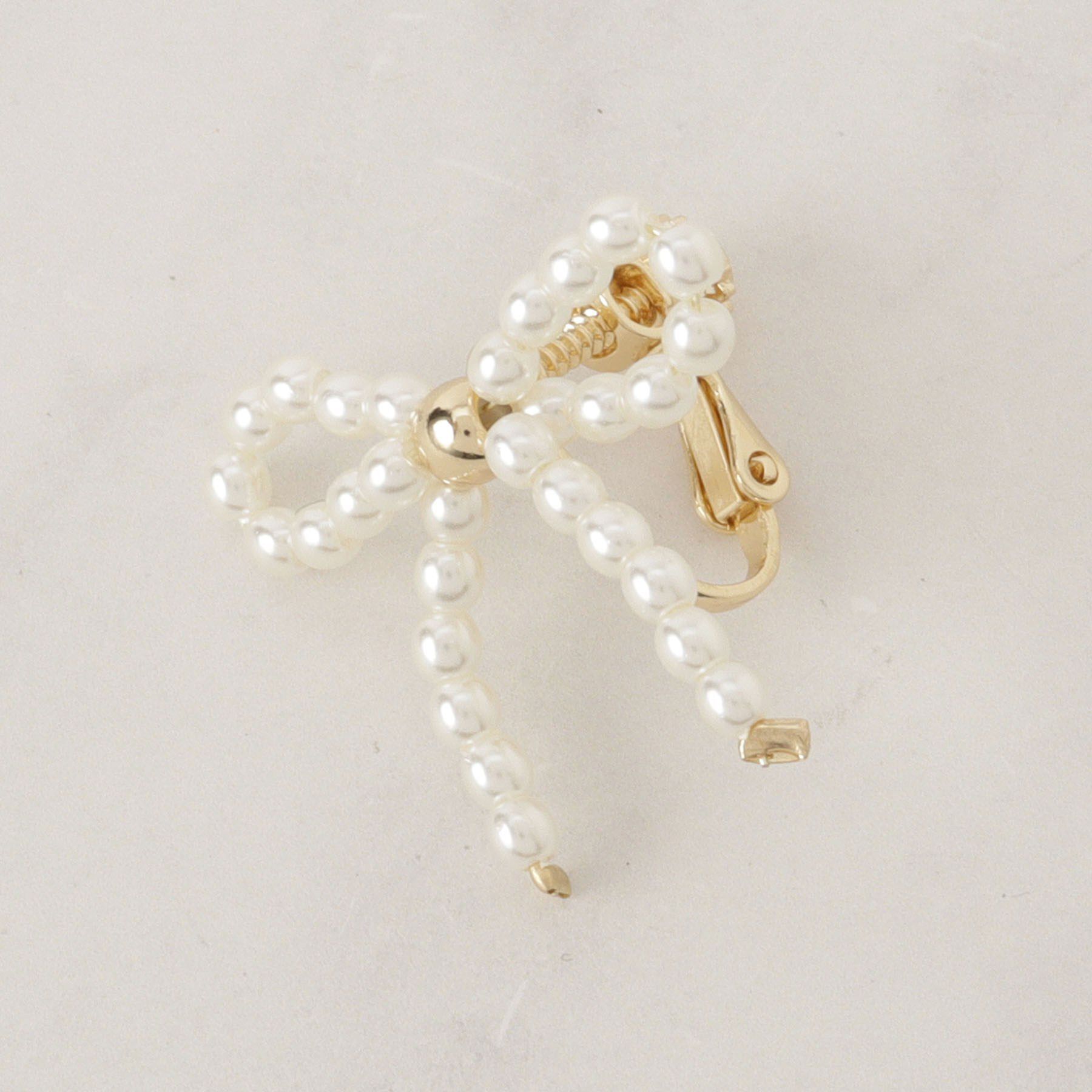 Couture broach「パール調リボンデザインイヤリング」|イヤリング|
