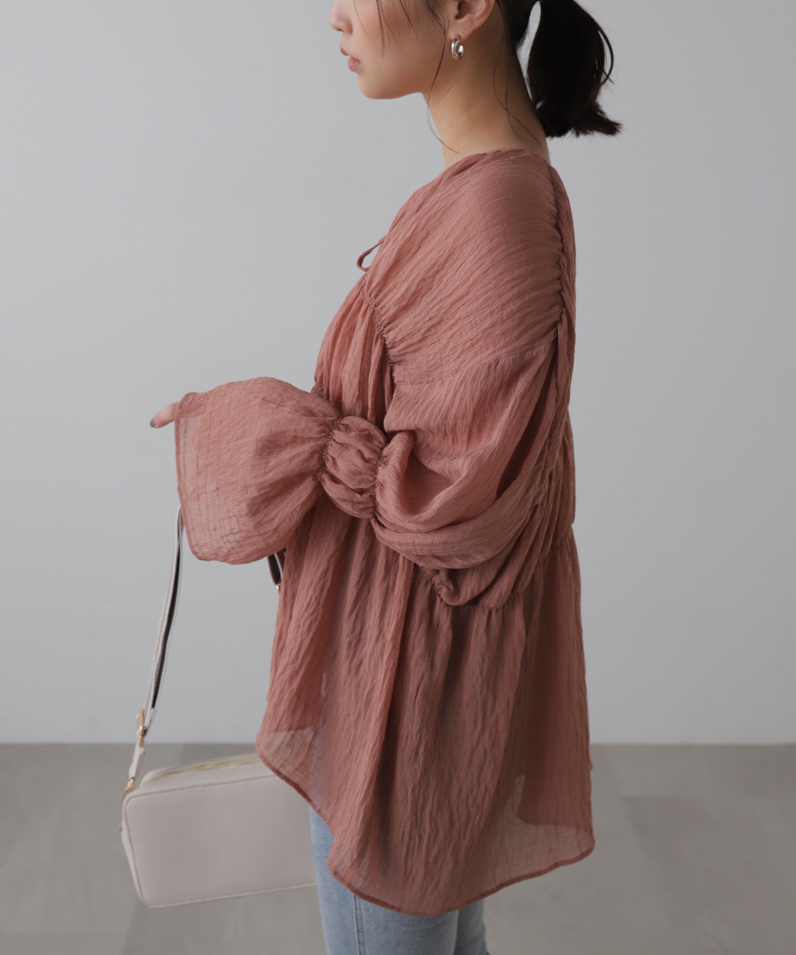  「シャーリングドロストチュニックブラウス」|シャツ・ブラウス|