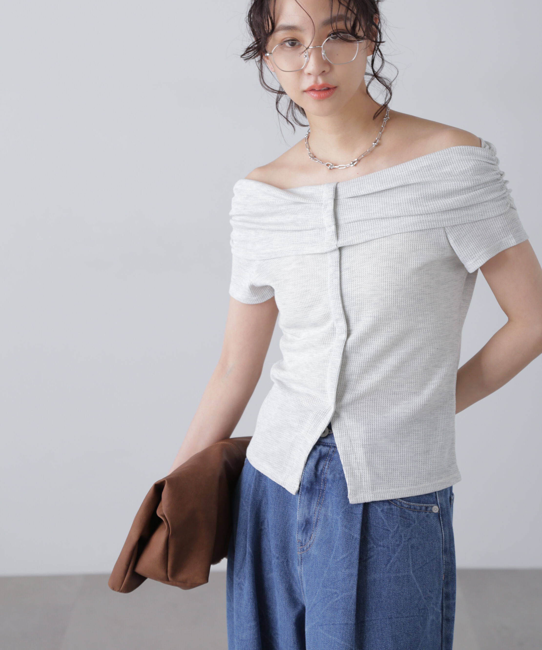  「オフショルフレンチスリーブ前スリットカットソー」|Tシャツ・カットソー|