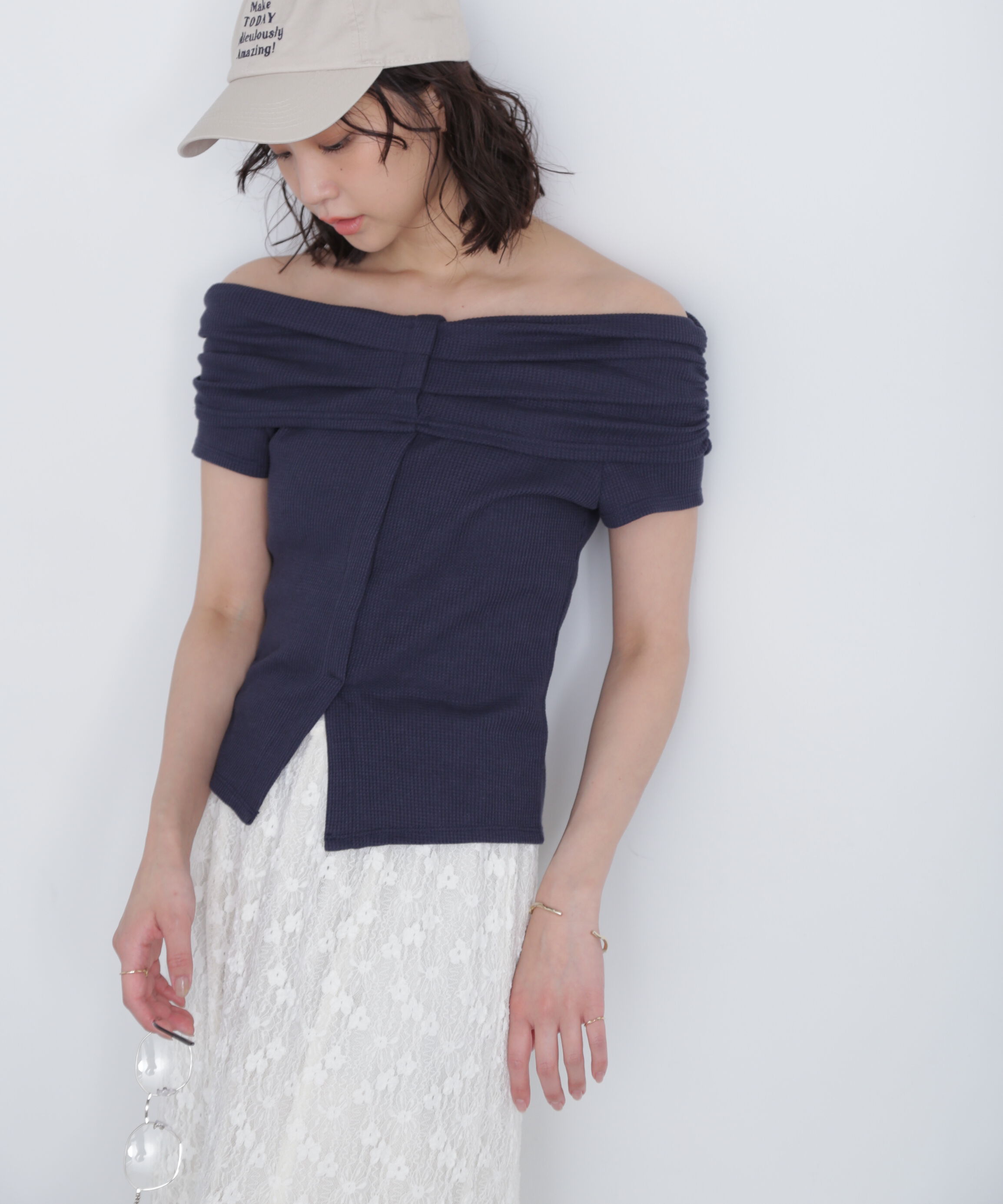  「オフショルフレンチスリーブ前スリットカットソー」|Tシャツ・カットソー|