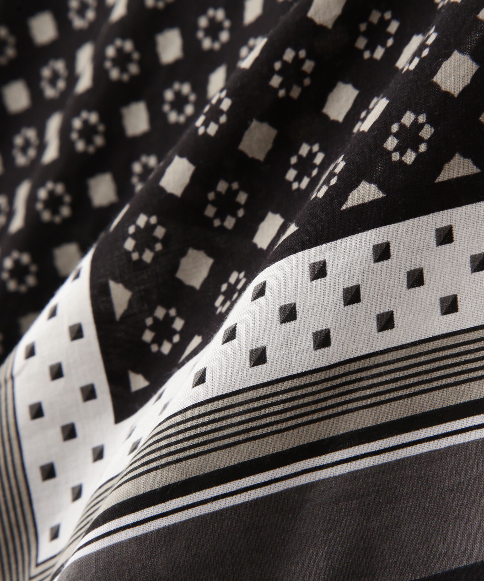  「◆コットンセルロースパネル幾何プリントフレアスリーブワンピース」|ワンピース|