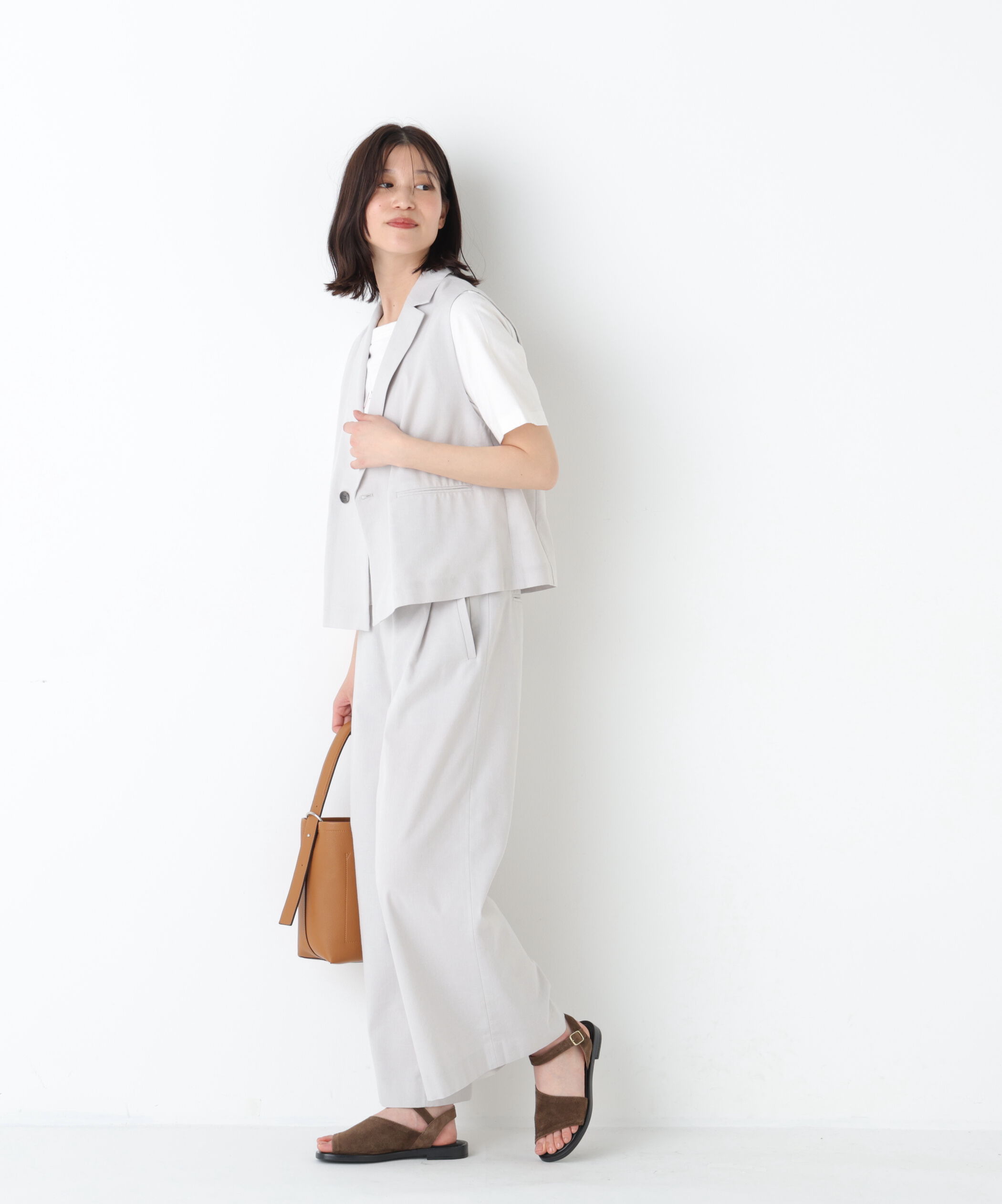  「◆ドライタッチリネン混ショートジレ」|ブルゾン・スタジャン|