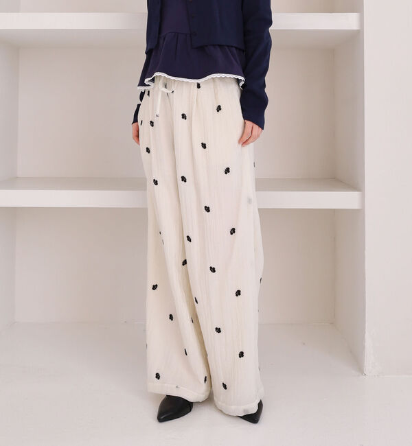 archives「花柄刺繍イージーワイドパンツ」|チノ|