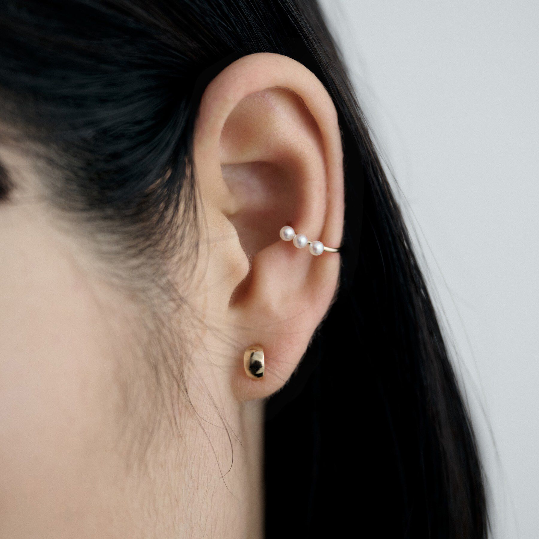 COCOSHNIK ONKITSCH「K10トリプルパールイヤーカフ」|イヤリング|