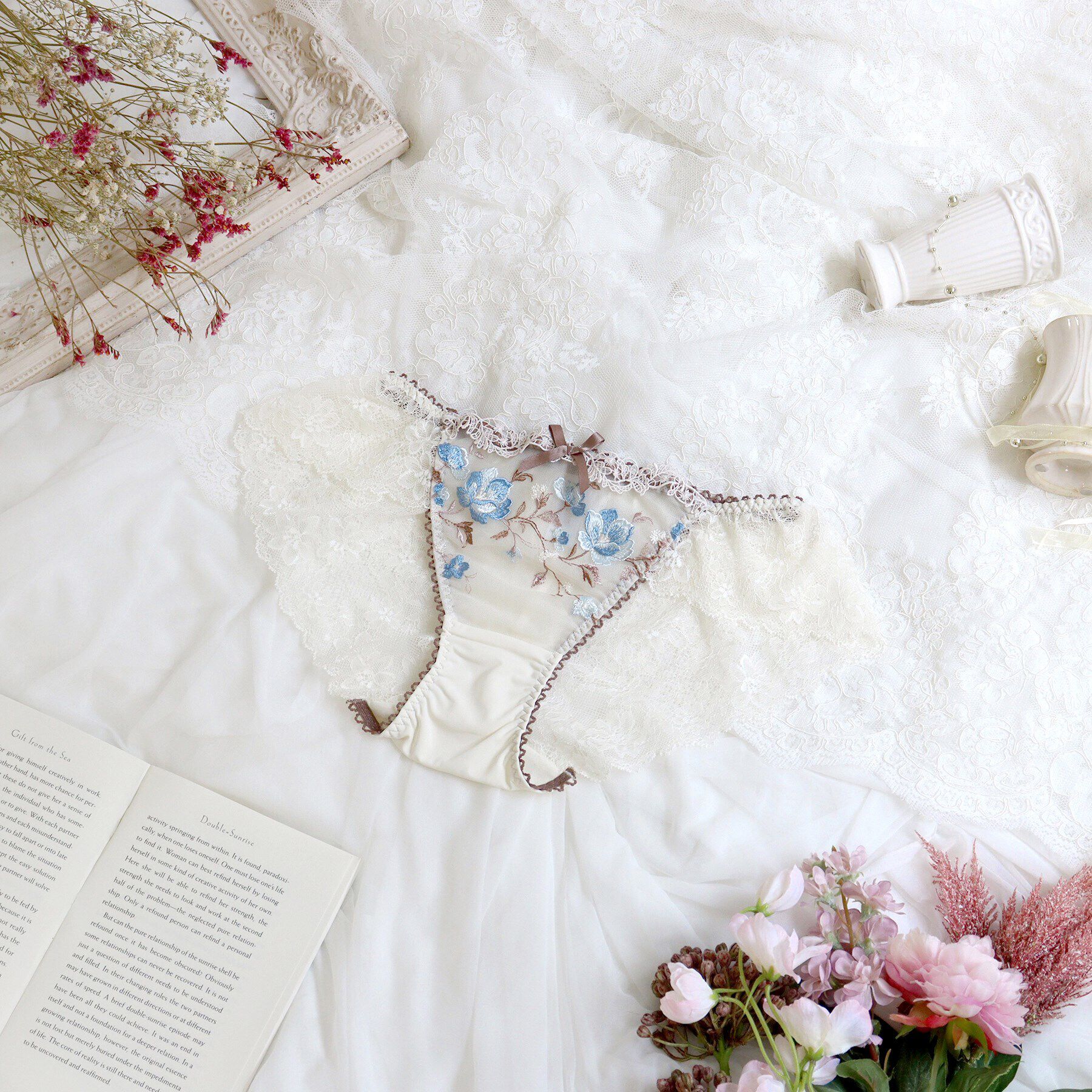 Risa Magli「ミステル レースショーツ」|インナー|クリーム(050)