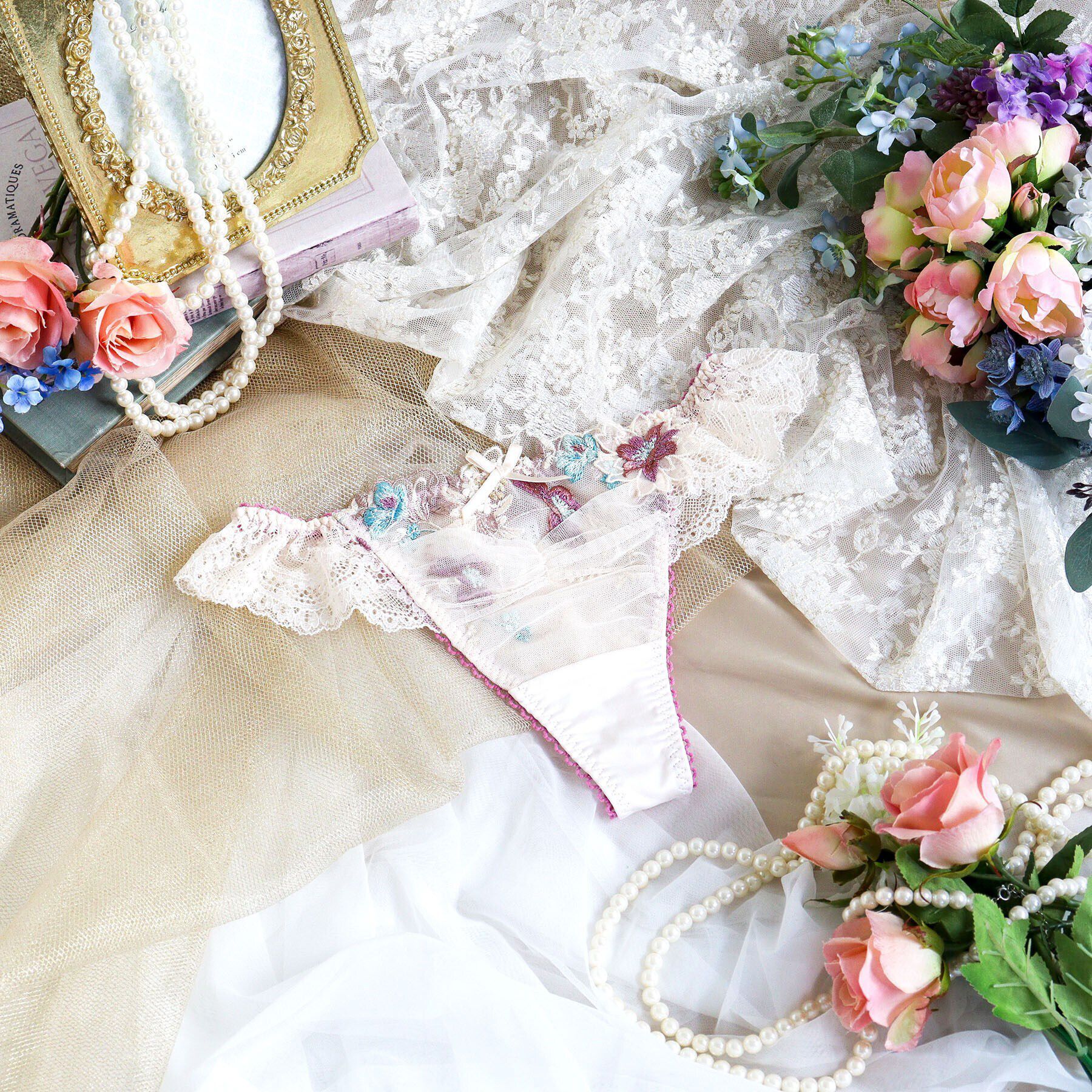 Risa Magli「アイリィー Tバックショーツ」|インナー|クリーム(054)