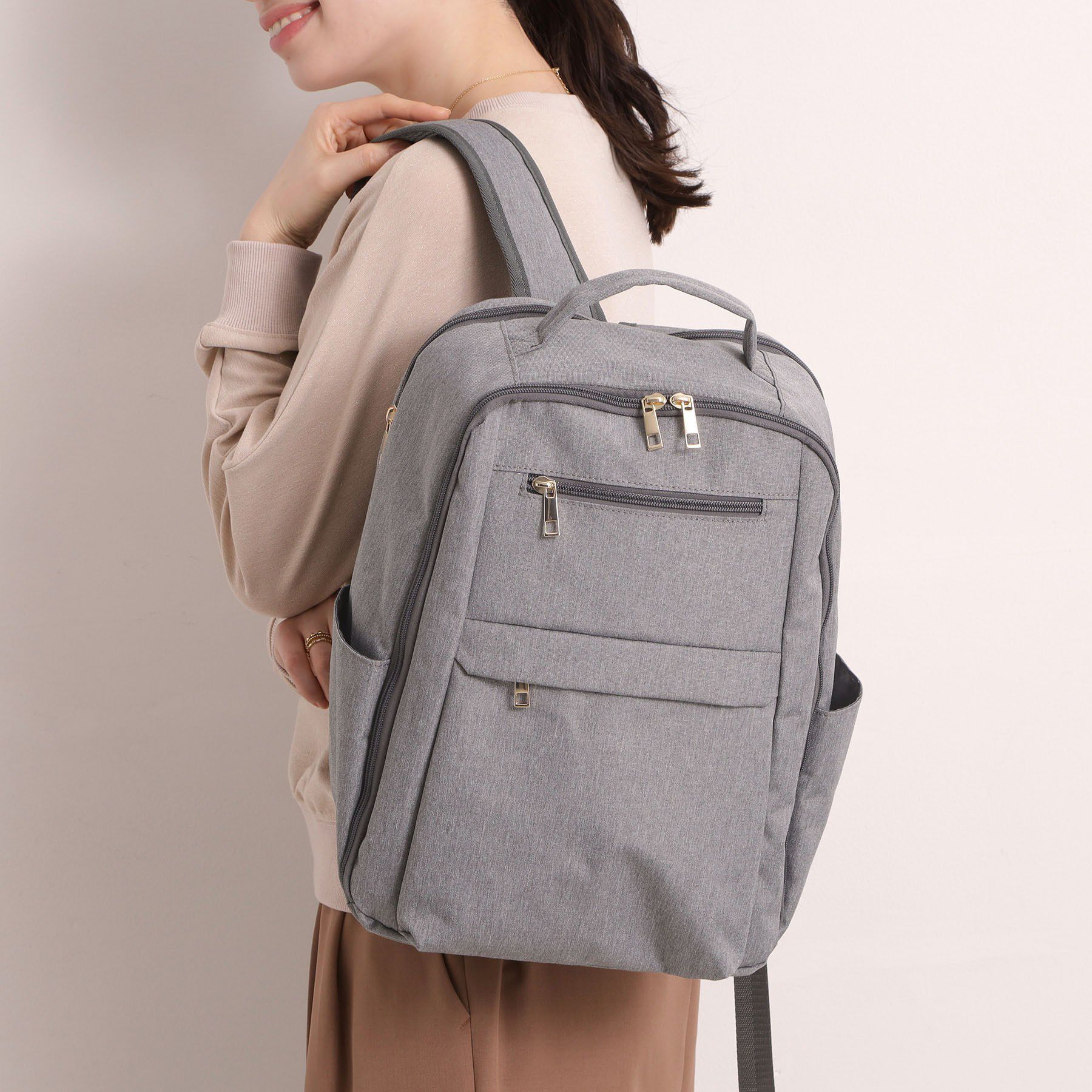 ITS&rsquo;DEMO「【12ポケット】ガバッとリュック」|リュック|グレー(412)