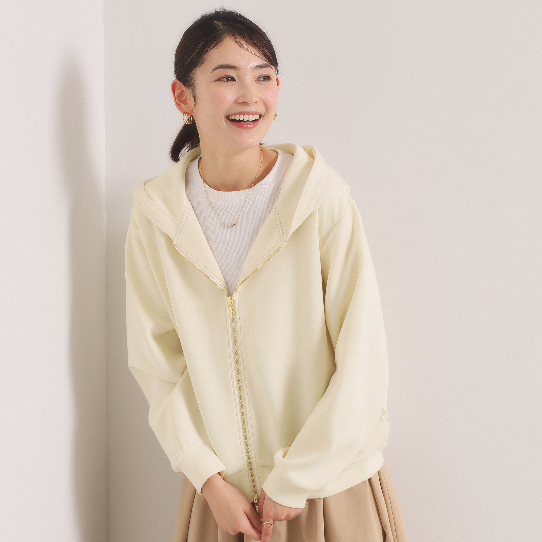 ITS&rsquo;DEMO「【花粉防止／洗濯機OK】ダンボールパーカー」|パーカー|アイボリー(004)