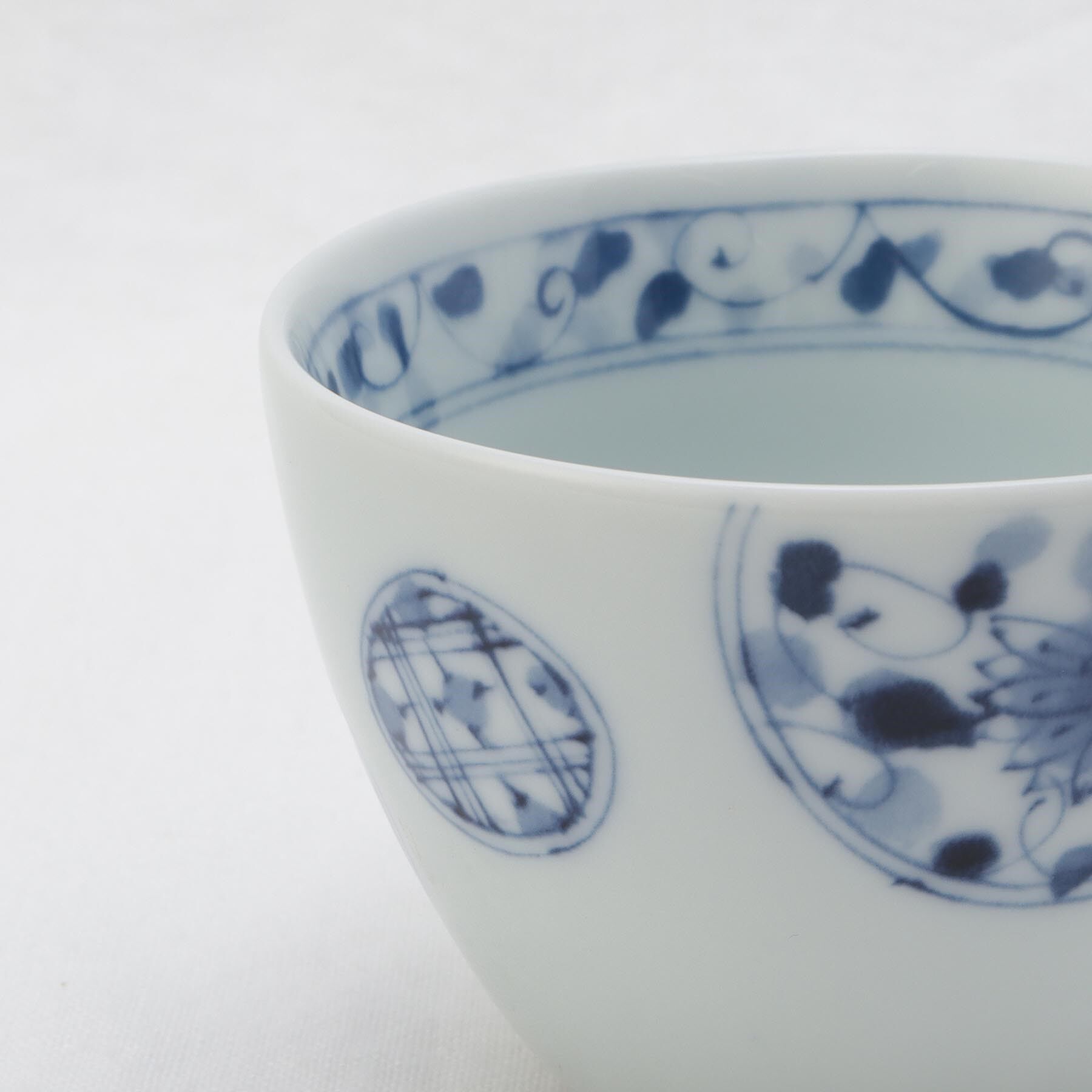 212 KITCHEN STORE「藍凛堂 ゆらぎソバチョク 花伊万里」|食器・キッチングッズ|