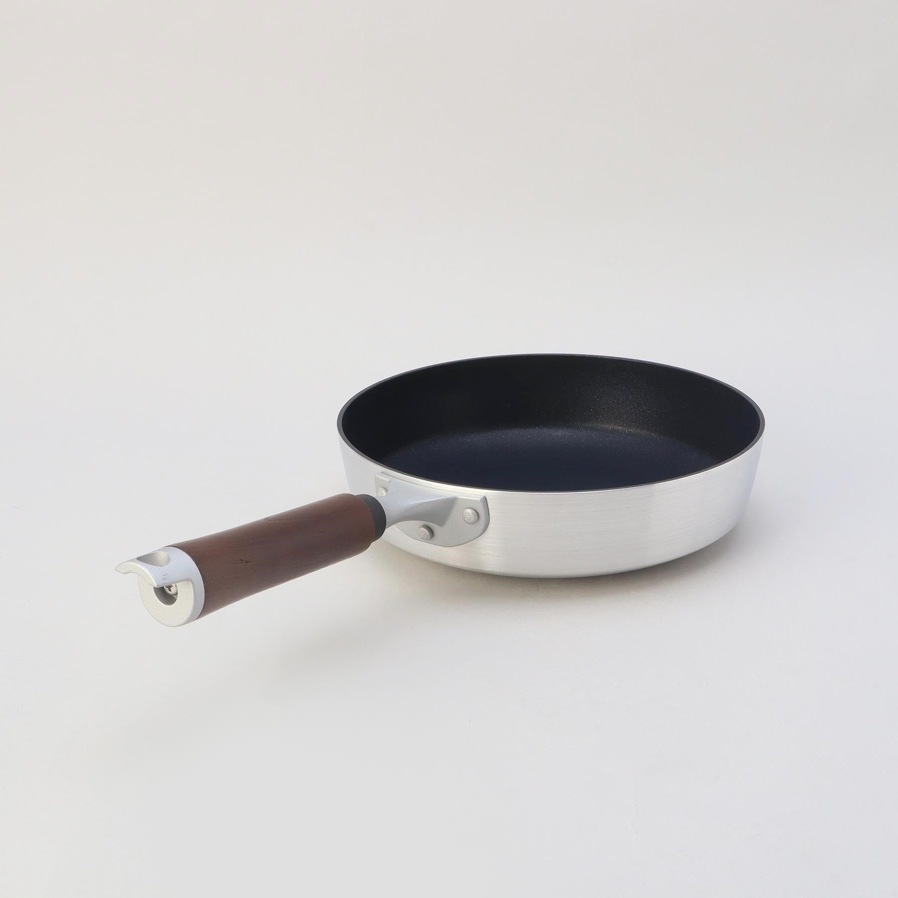 212 KITCHEN STORE「楓雅 fu-ga フライパン22cm」|食器・キッチングッズ|