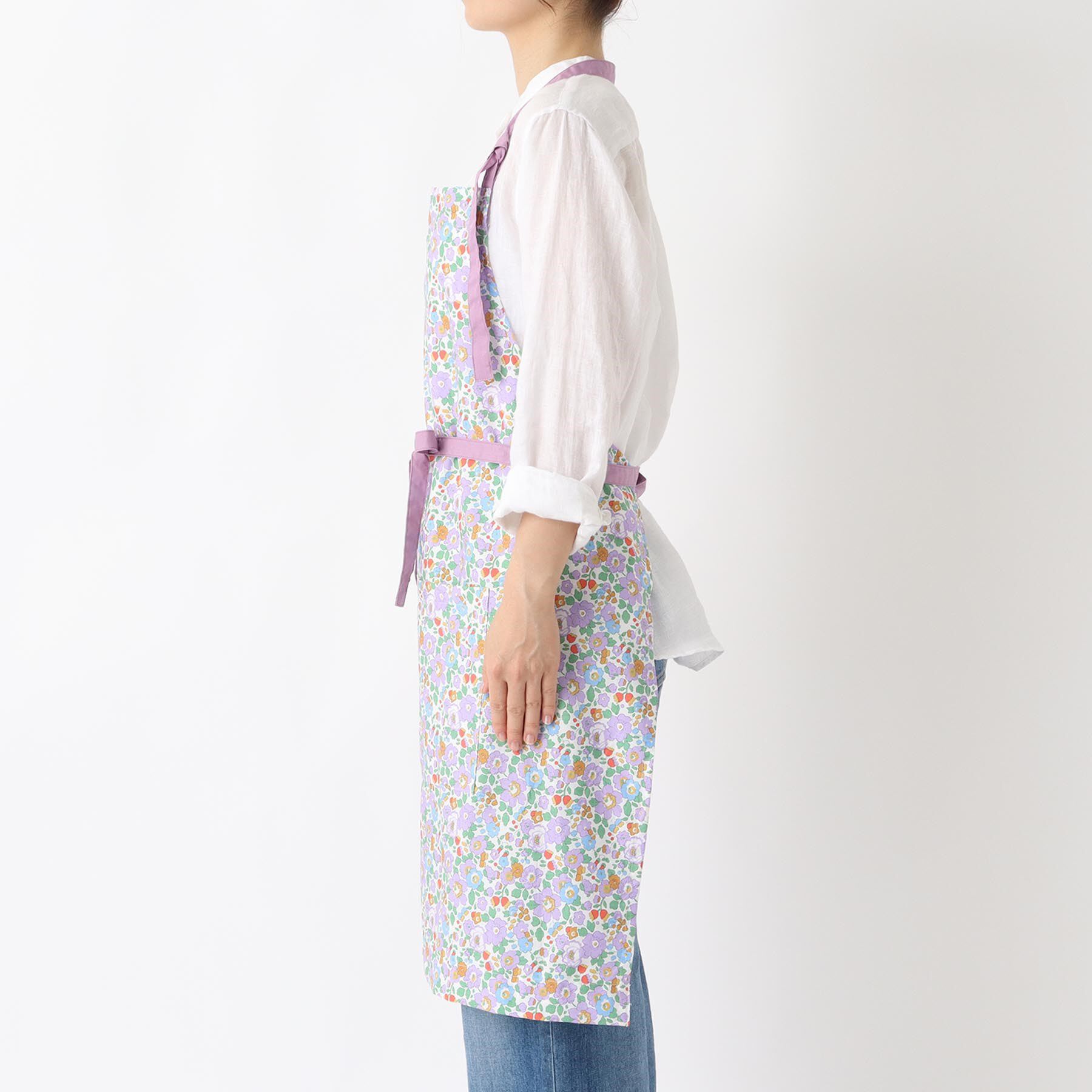 212 KITCHEN STORE「エプロン ベッツィ PU ＜フローレットロンドン＞」|食器・キッチングッズ|