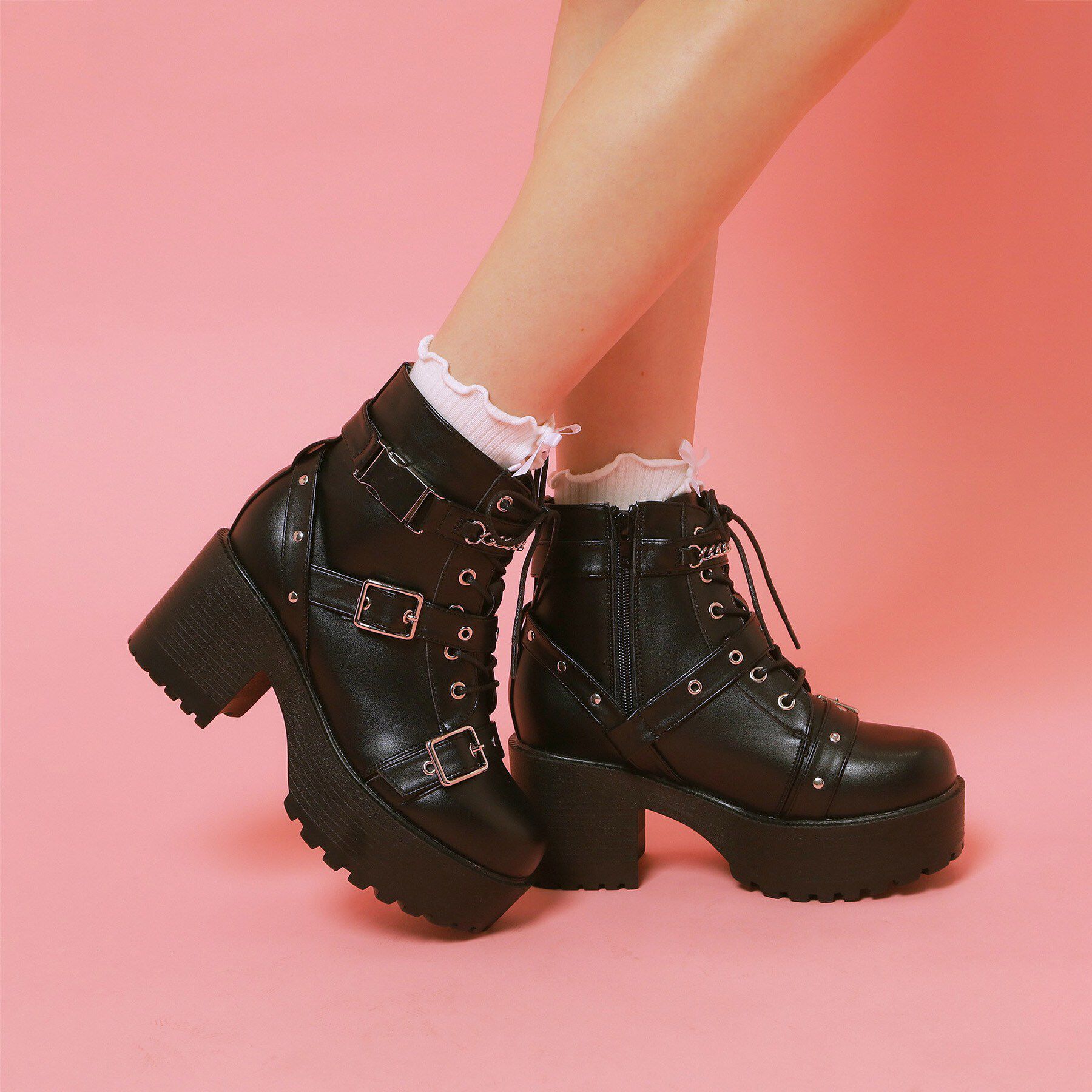 csT&P「厚底ベルト付きブーツ」|ショートブーツ|ブラック(019)