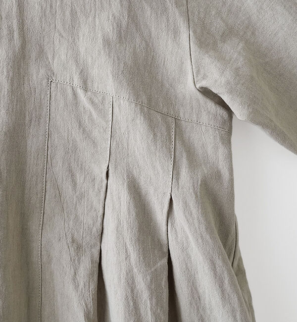 オオカミとフクロウ「フクロウと湖のほとりのシロツメグサ」|ワンピース|