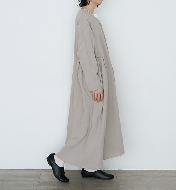 オオカミとフクロウ「フクロウと湖のほとりのシロツメグサ」|ワンピース|